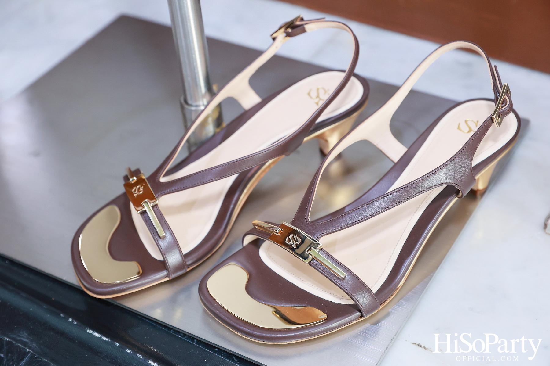 HiSoParty จัด Exclusive Event เชิญแขกคนพิเศษร่วมชมคอลเลกชันใหม่จากแบรนด์ SIRIVANNAVARI ณ บ้านเลขที่ 1