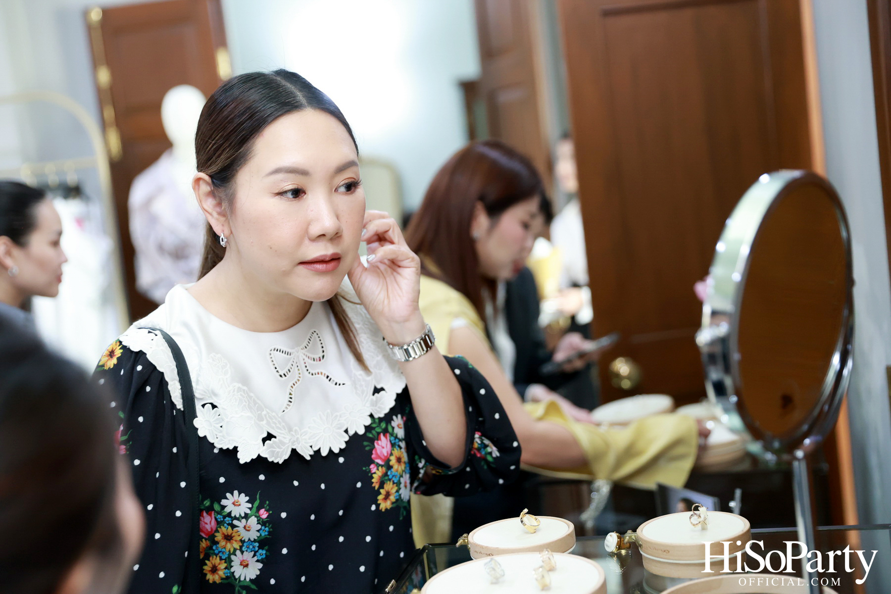HiSoParty จัด Exclusive Event เชิญแขกคนพิเศษร่วมชมคอลเลกชันใหม่จากแบรนด์ SIRIVANNAVARI ณ บ้านเลขที่ 1