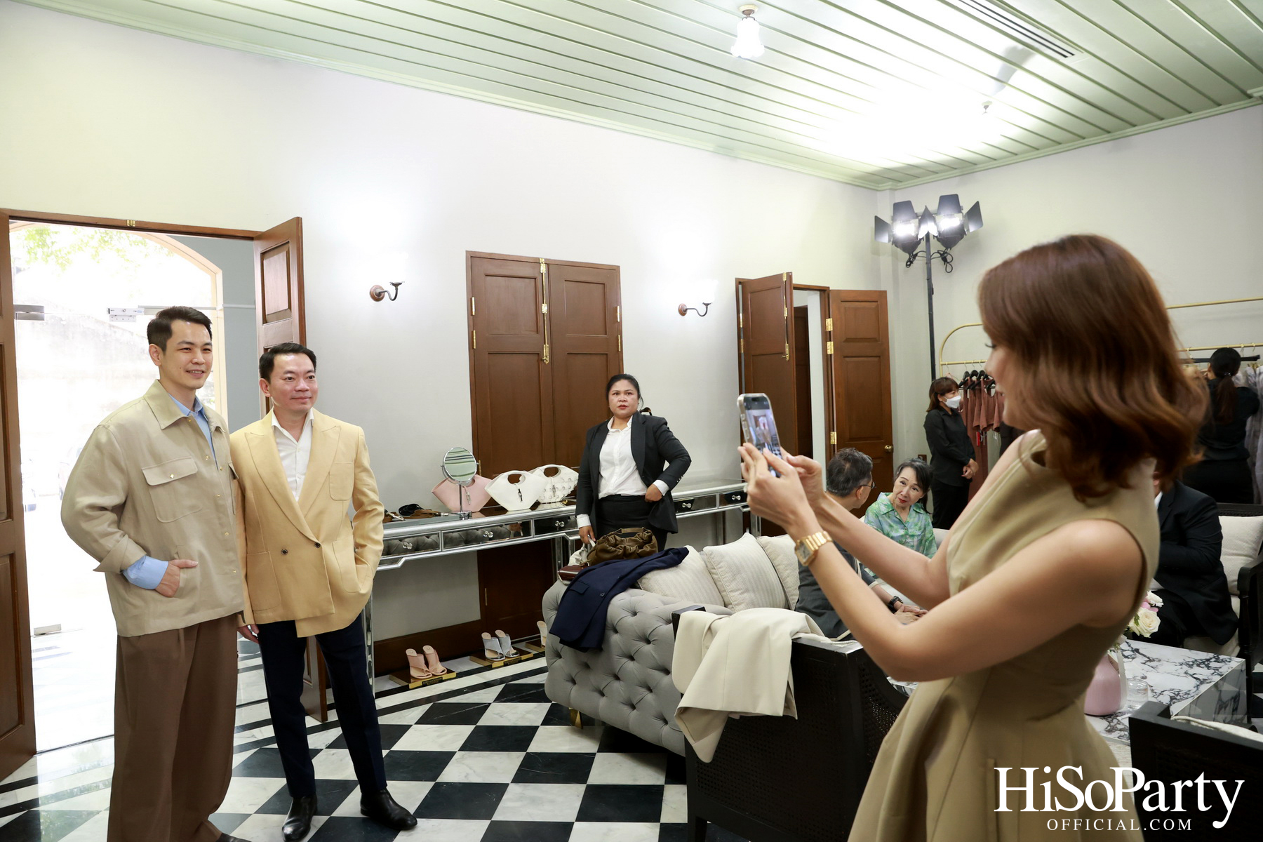 HiSoParty จัด Exclusive Event เชิญแขกคนพิเศษร่วมชมคอลเลกชันใหม่จากแบรนด์ SIRIVANNAVARI ณ บ้านเลขที่ 1