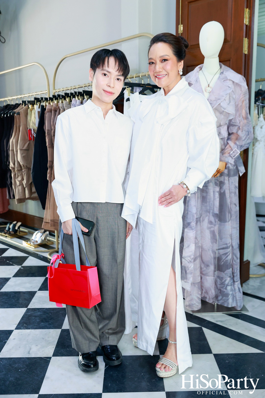 HiSoParty จัด Exclusive Event เชิญแขกคนพิเศษร่วมชมคอลเลกชันใหม่จากแบรนด์ SIRIVANNAVARI ณ บ้านเลขที่ 1
