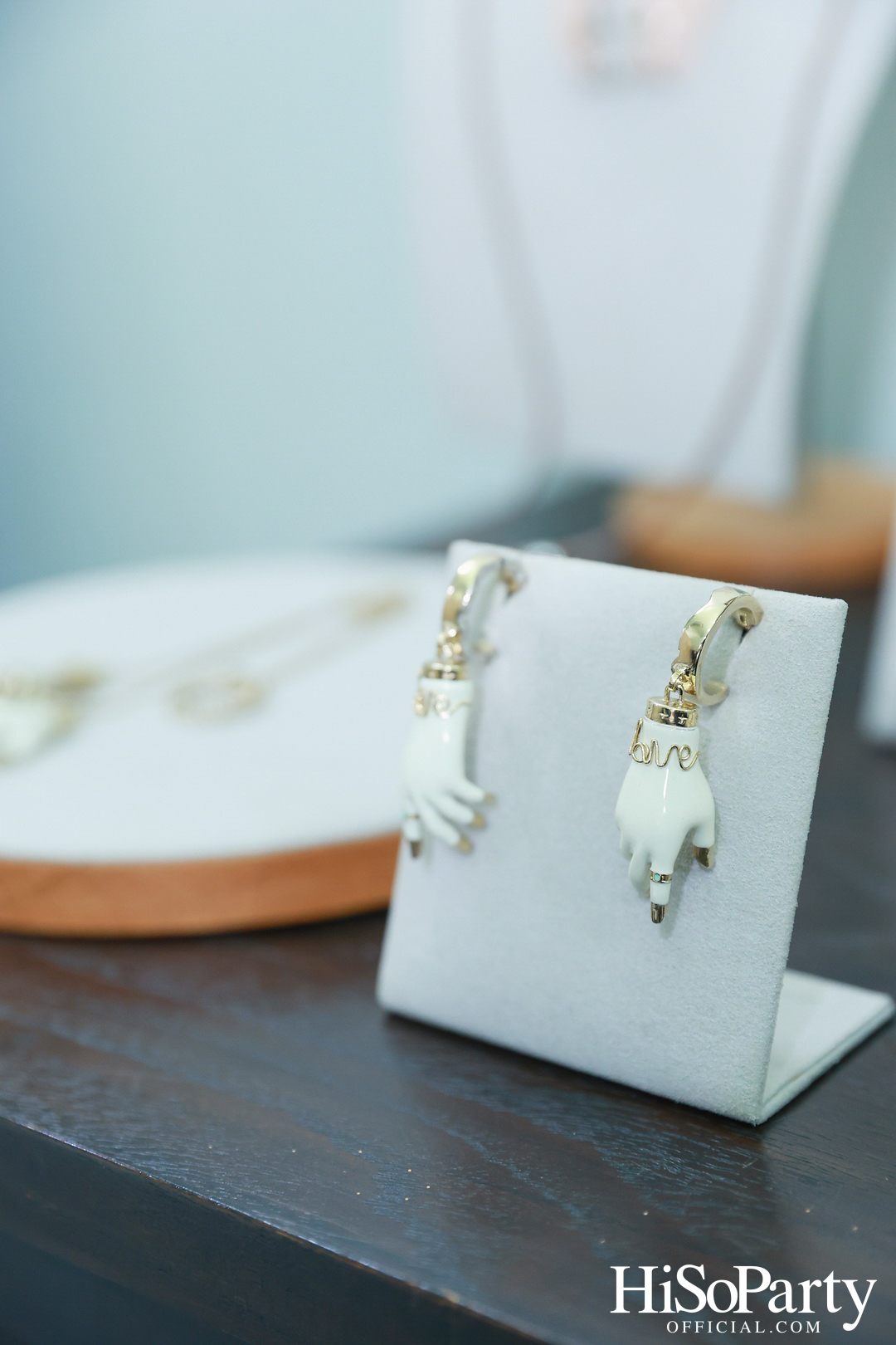 HiSoParty จัด Exclusive Event เชิญแขกคนพิเศษร่วมชมคอลเลกชันใหม่จากแบรนด์ SIRIVANNAVARI ณ บ้านเลขที่ 1