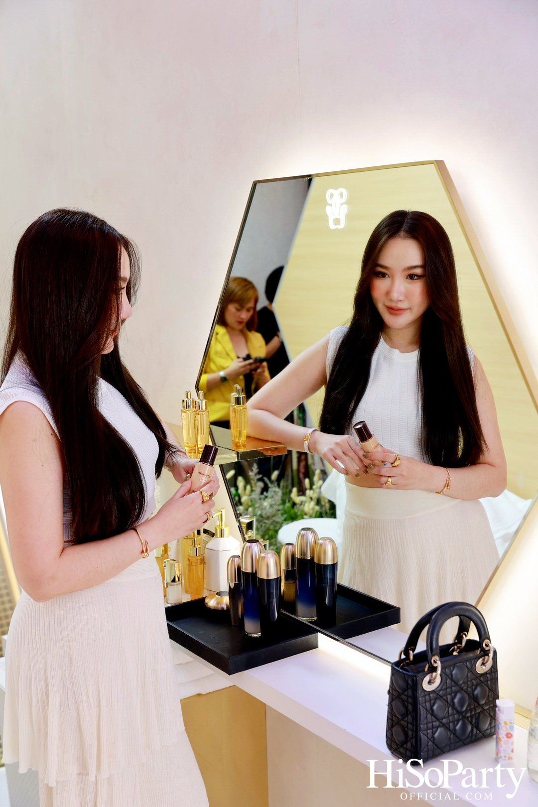 GUERLAIN เปิดตัว ‘TERRACOTTA LE TEINT GLOW’ รองพื้นสูตรลิควิดรุ่นใหม่ล่าสุด!