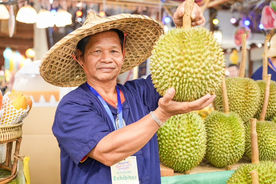 ไอคอนสยาม ผนึกกำลัง เมืองสุขสยาม และเดียร์ทัมมี่ เปิดฤดูกาลมหัศจรรย์แห่งผลไม้ไทย ยกระดับผลไม้ไทยสู่สากล สนับสนุนเกษตรกรไทยอย่างยั่งยืน