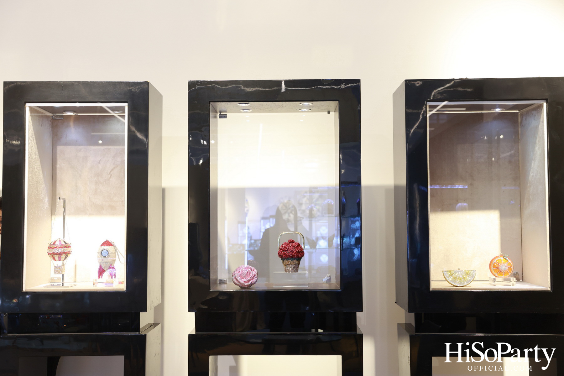 HiSoParty เชิญแขกคนพิเศษร่วมสัมผัส 'THE ULTIMATE LUXURY EXPERIENCE' โดย BEAUTY GEMS x BENTLEY BANGKOK