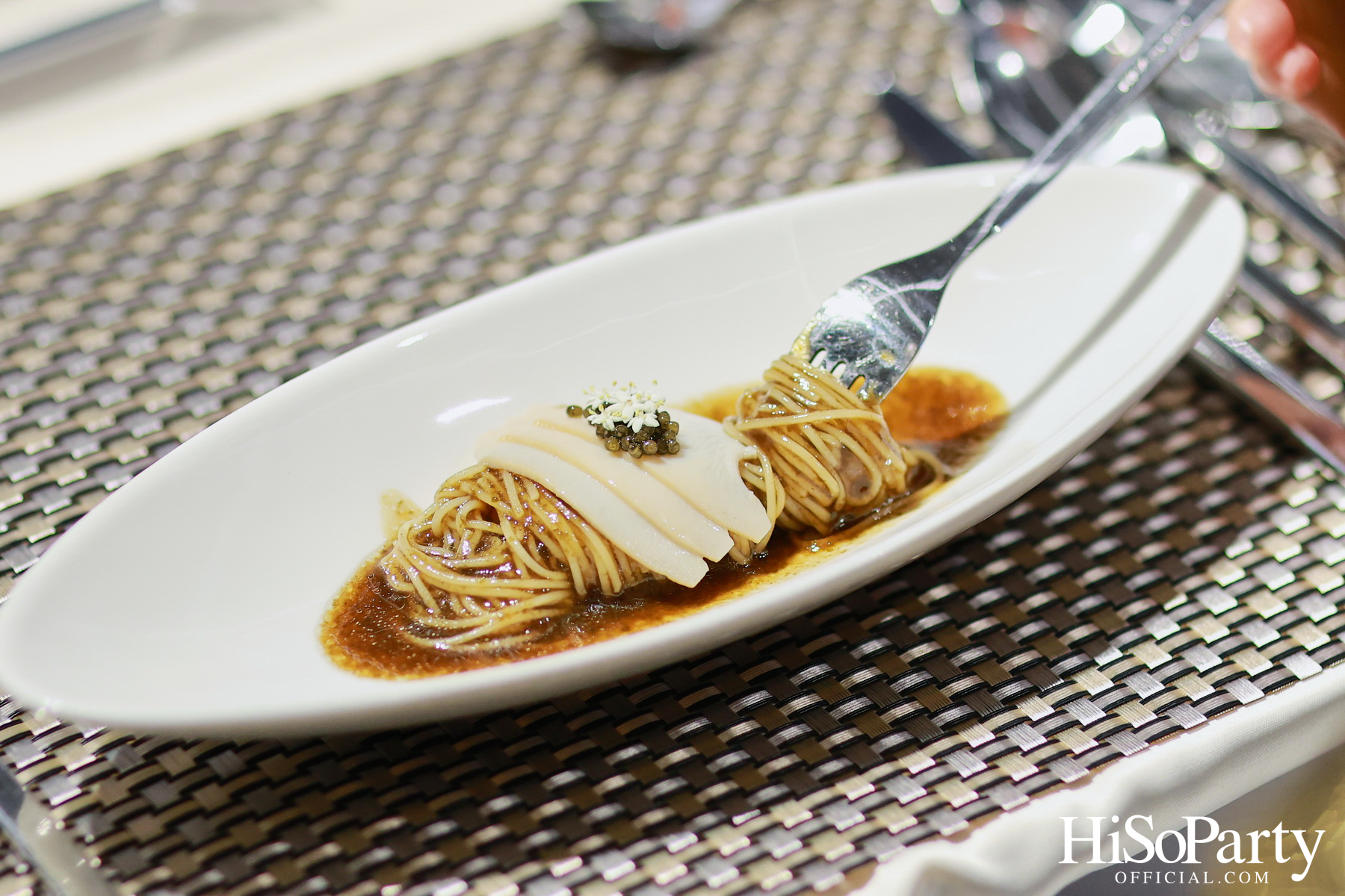 HiSoParty เชิญแขกคนพิเศษร่วมสัมผัส 'THE ULTIMATE LUXURY EXPERIENCE' โดย BEAUTY GEMS x BENTLEY BANGKOK