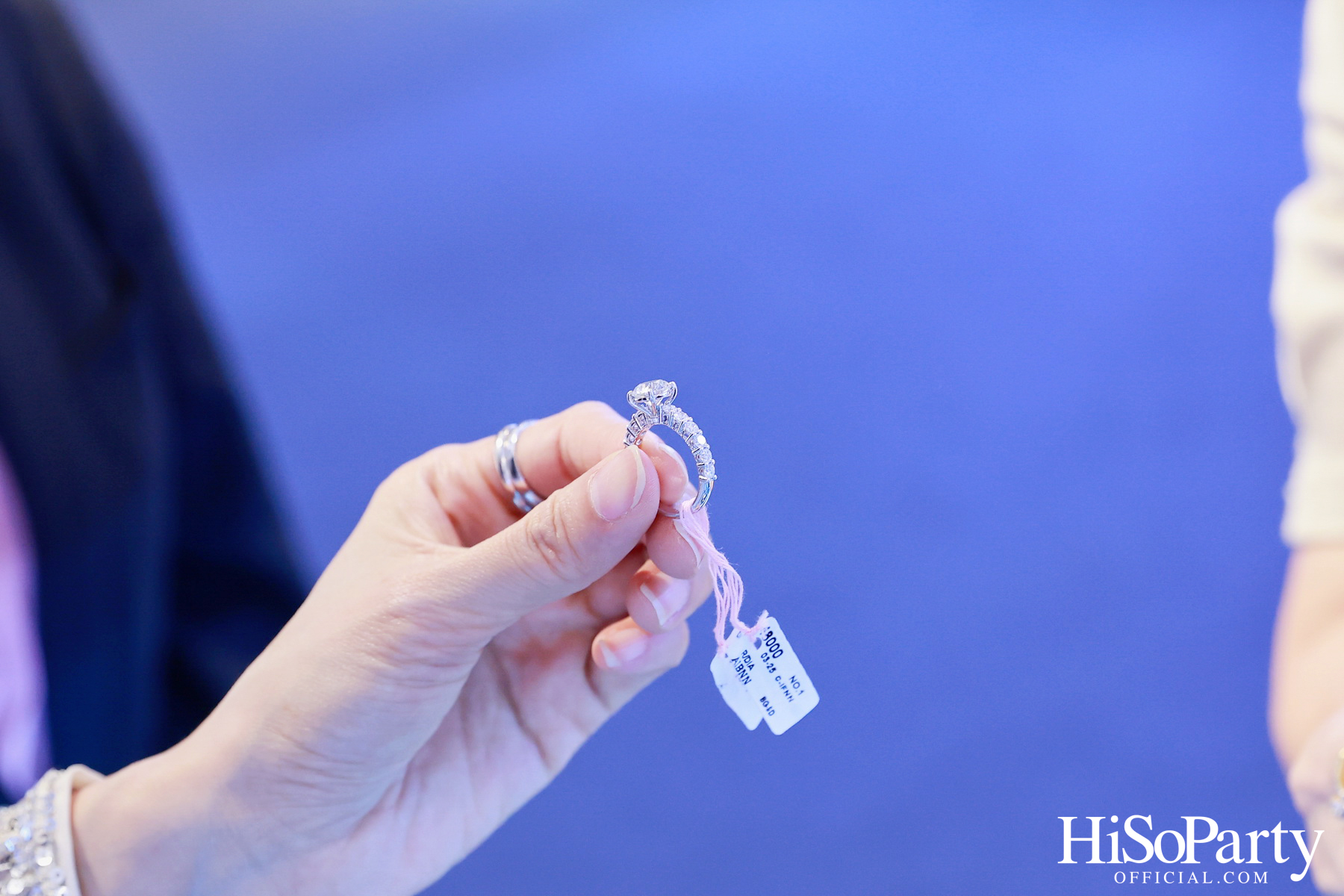 HiSoParty เชิญแขกคนพิเศษร่วมสัมผัส 'THE ULTIMATE LUXURY EXPERIENCE' โดย BEAUTY GEMS x BENTLEY BANGKOK