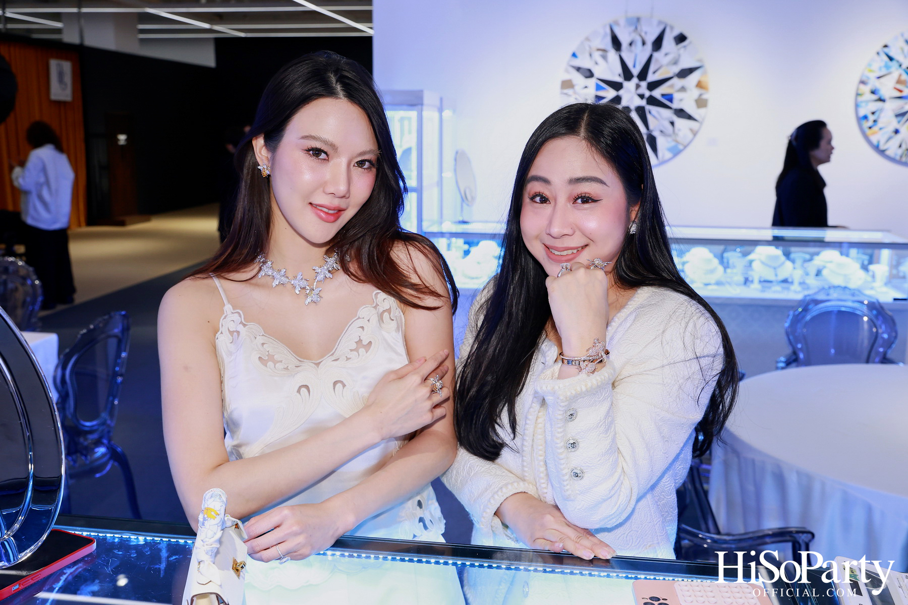 HiSoParty เชิญแขกคนพิเศษร่วมสัมผัส 'THE ULTIMATE LUXURY EXPERIENCE' โดย BEAUTY GEMS x BENTLEY BANGKOK