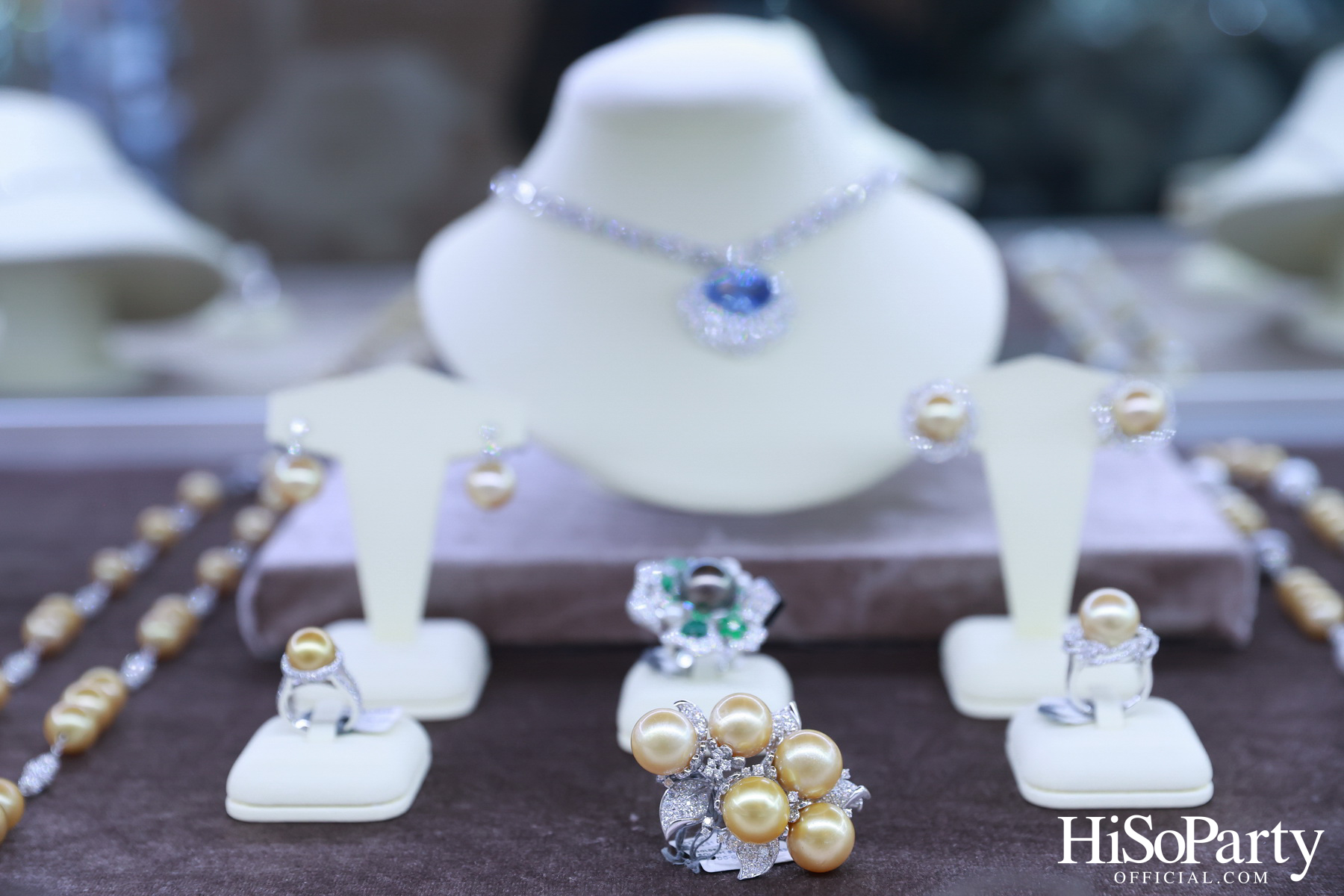 HiSoParty เชิญแขกคนพิเศษร่วมสัมผัส 'THE ULTIMATE LUXURY EXPERIENCE' โดย BEAUTY GEMS x BENTLEY BANGKOK