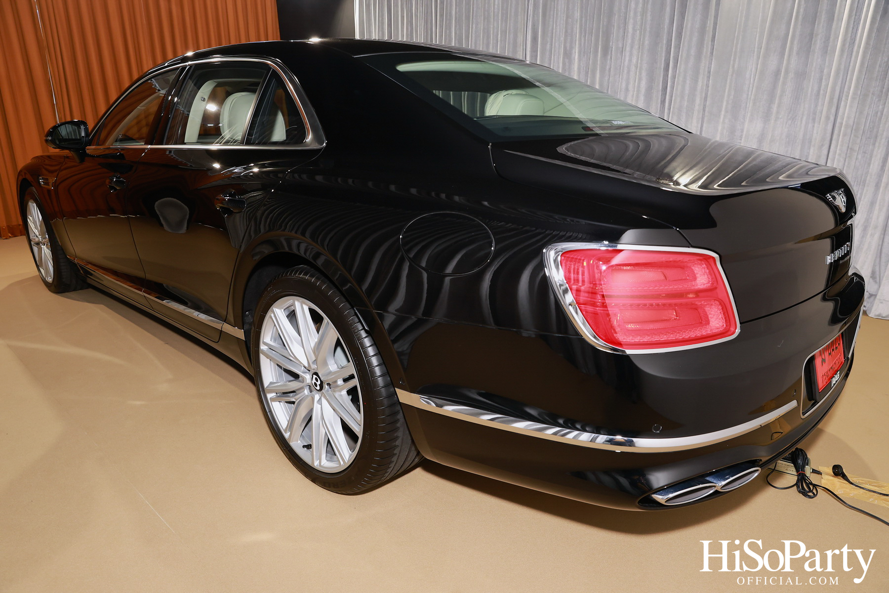 HiSoParty เชิญแขกคนพิเศษร่วมสัมผัส 'THE ULTIMATE LUXURY EXPERIENCE' โดย BEAUTY GEMS x BENTLEY BANGKOK