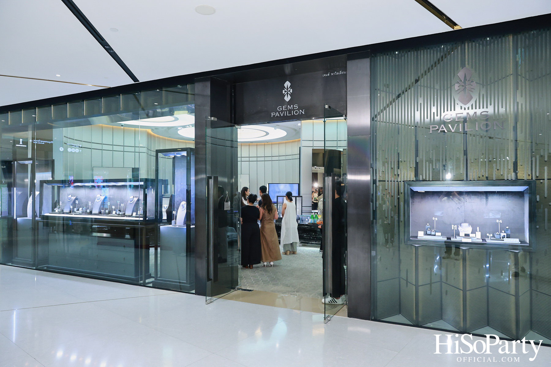 GEMS PAVILION เปิดตัวคอลเลกชัน ‘THE LINÉA’ ที่ร้อยเรียงความงาม ผ่านทุกจังหวะของเส้นสาย