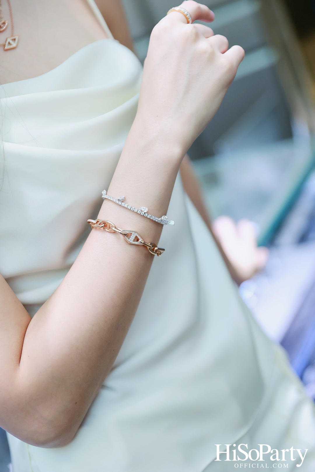 GEMS PAVILION เปิดตัวคอลเลกชัน ‘THE LINÉA’ ที่ร้อยเรียงความงาม ผ่านทุกจังหวะของเส้นสาย