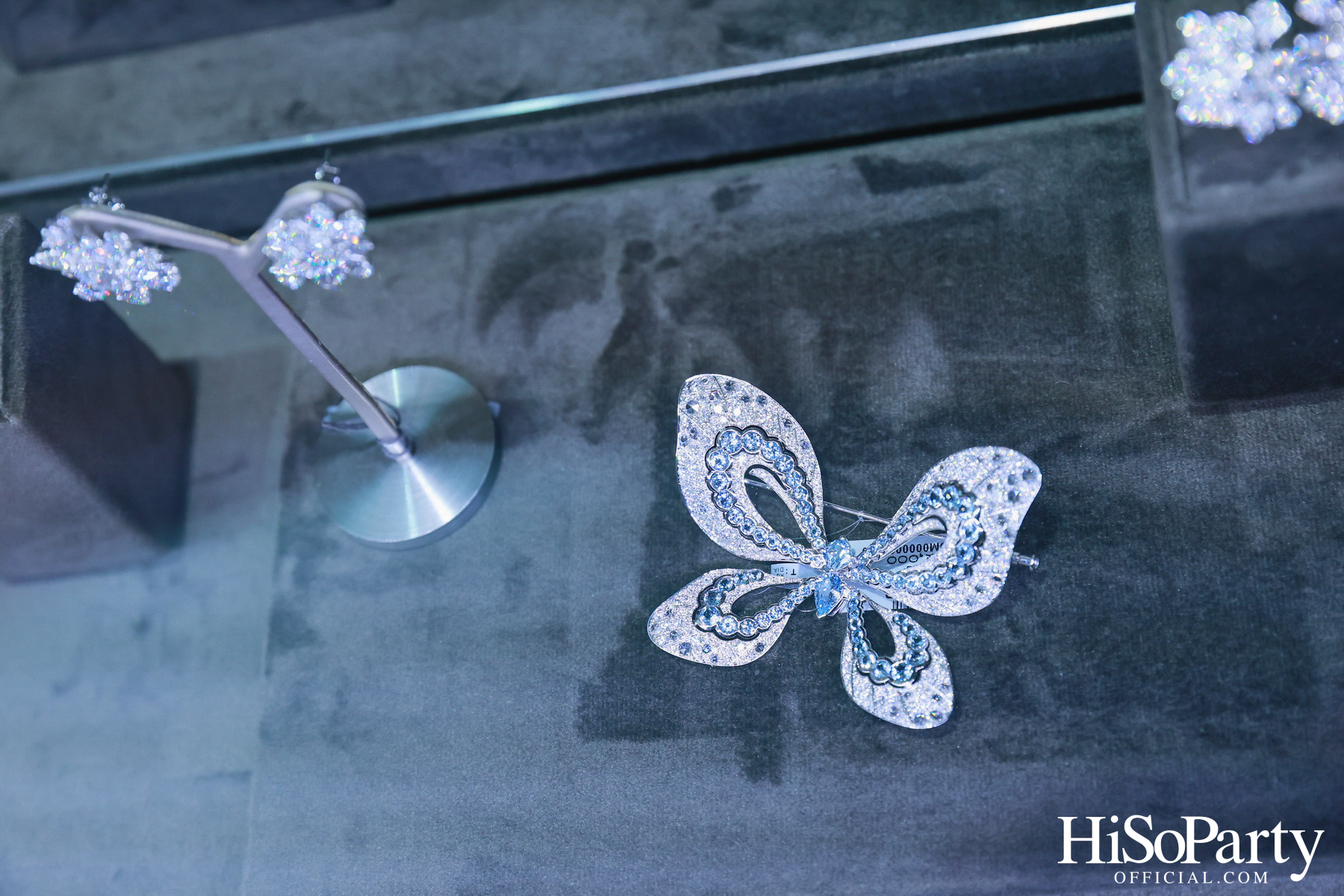 GEMS PAVILION เปิดตัวคอลเลกชัน ‘THE LINÉA’ ที่ร้อยเรียงความงาม ผ่านทุกจังหวะของเส้นสาย