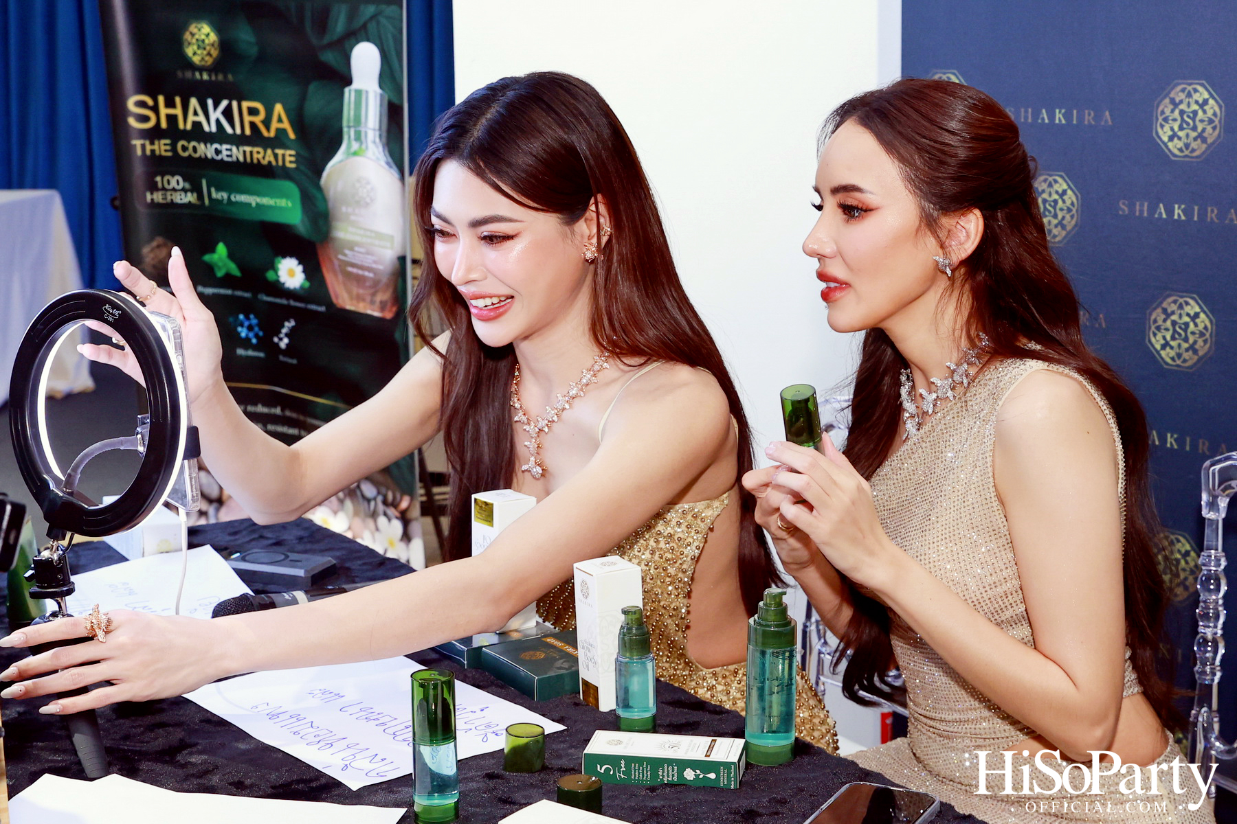 ‘Shakira Glow Body Oil’ เปิดตัวอย่างเป็นทางการ! เผยความโกลว์ระดับควีนในงานสุดเอ็กซ์คลูซีฟ ณ Central Chidlom