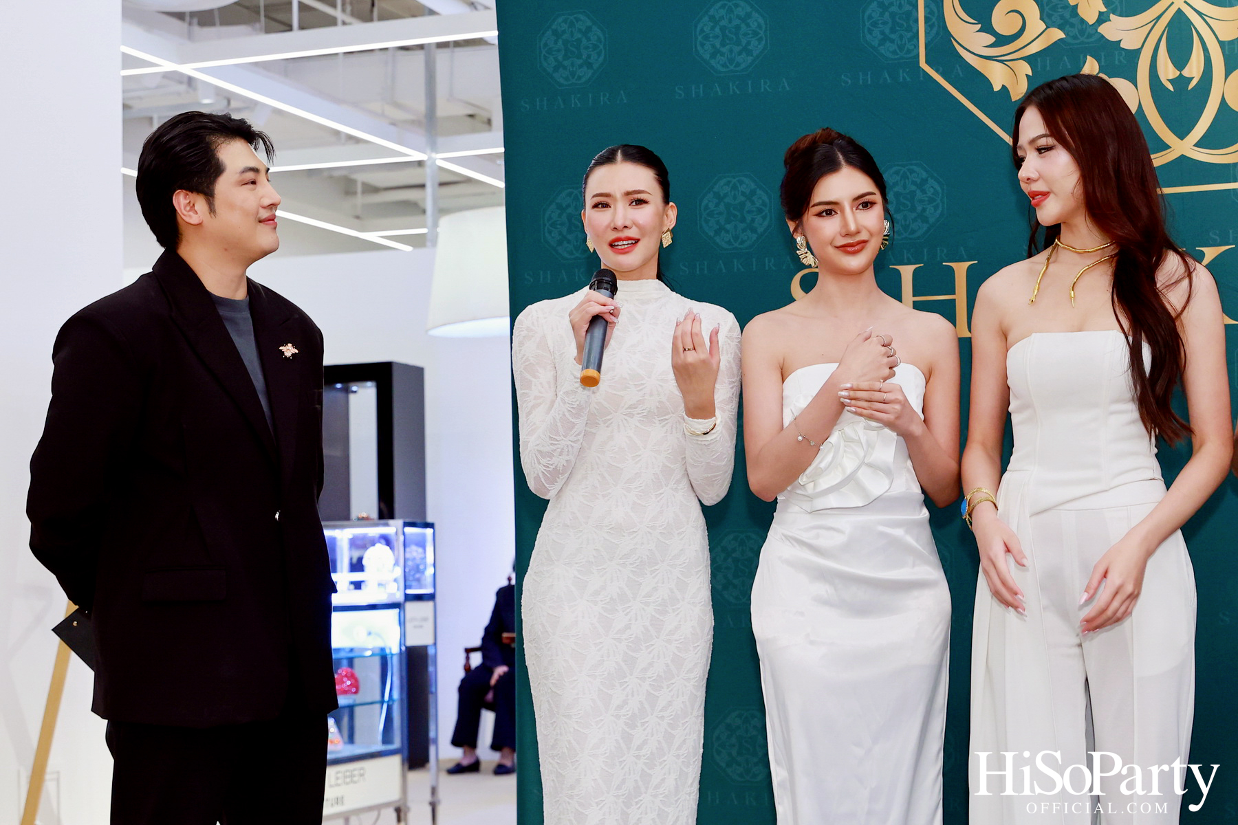 ‘Shakira Glow Body Oil’ เปิดตัวอย่างเป็นทางการ! เผยความโกลว์ระดับควีนในงานสุดเอ็กซ์คลูซีฟ ณ Central Chidlom