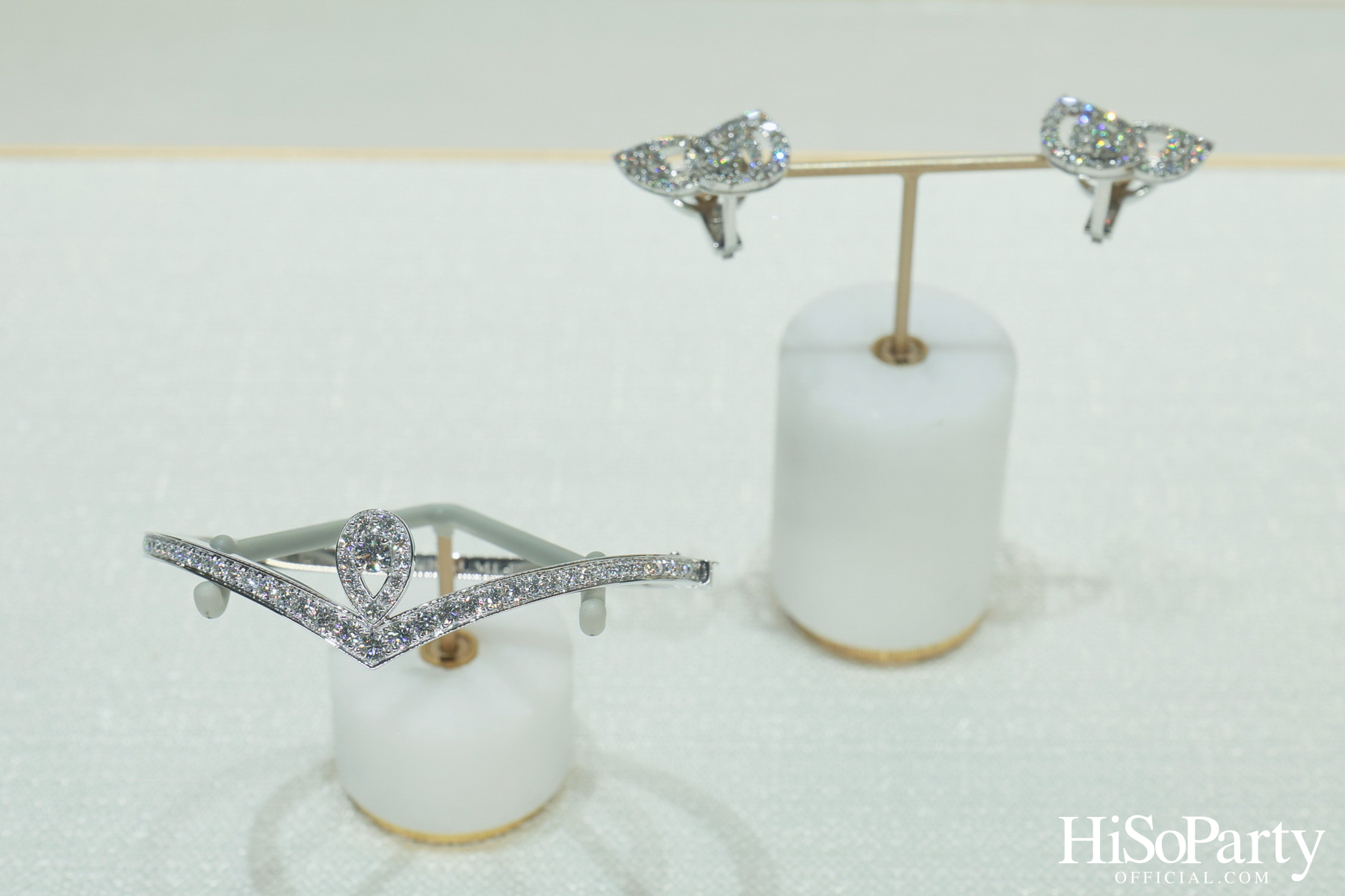 Chaumet แบรนด์เครื่องประดับชั้นสูงจากฝรั่งเศส ร่วมเฉลิมฉลอง Pride Month ด้วยอินสตอลเลชันพิเศษภายในบูติก