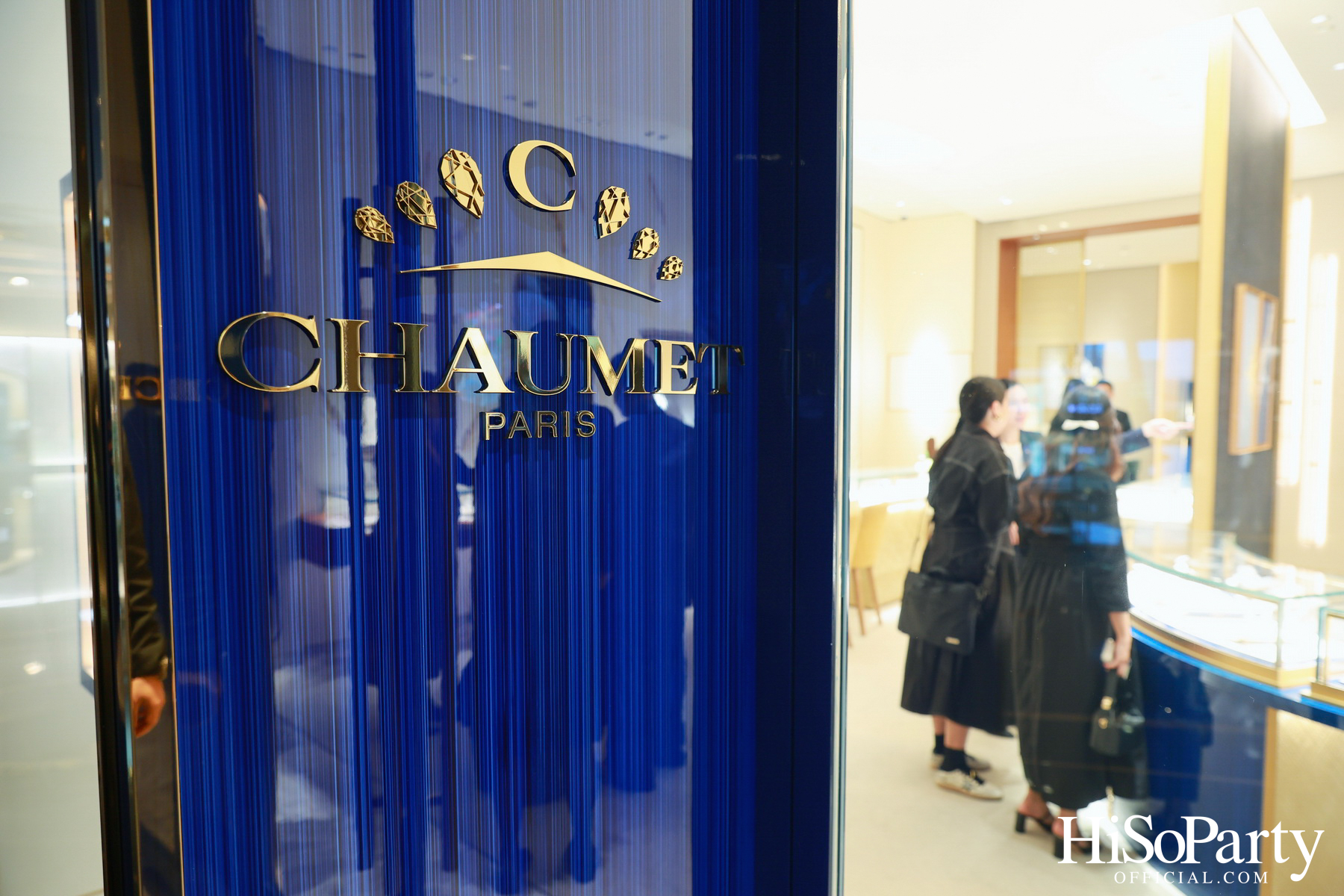 Chaumet แบรนด์เครื่องประดับชั้นสูงจากฝรั่งเศส ร่วมเฉลิมฉลอง Pride Month ด้วยอินสตอลเลชันพิเศษภายในบูติก