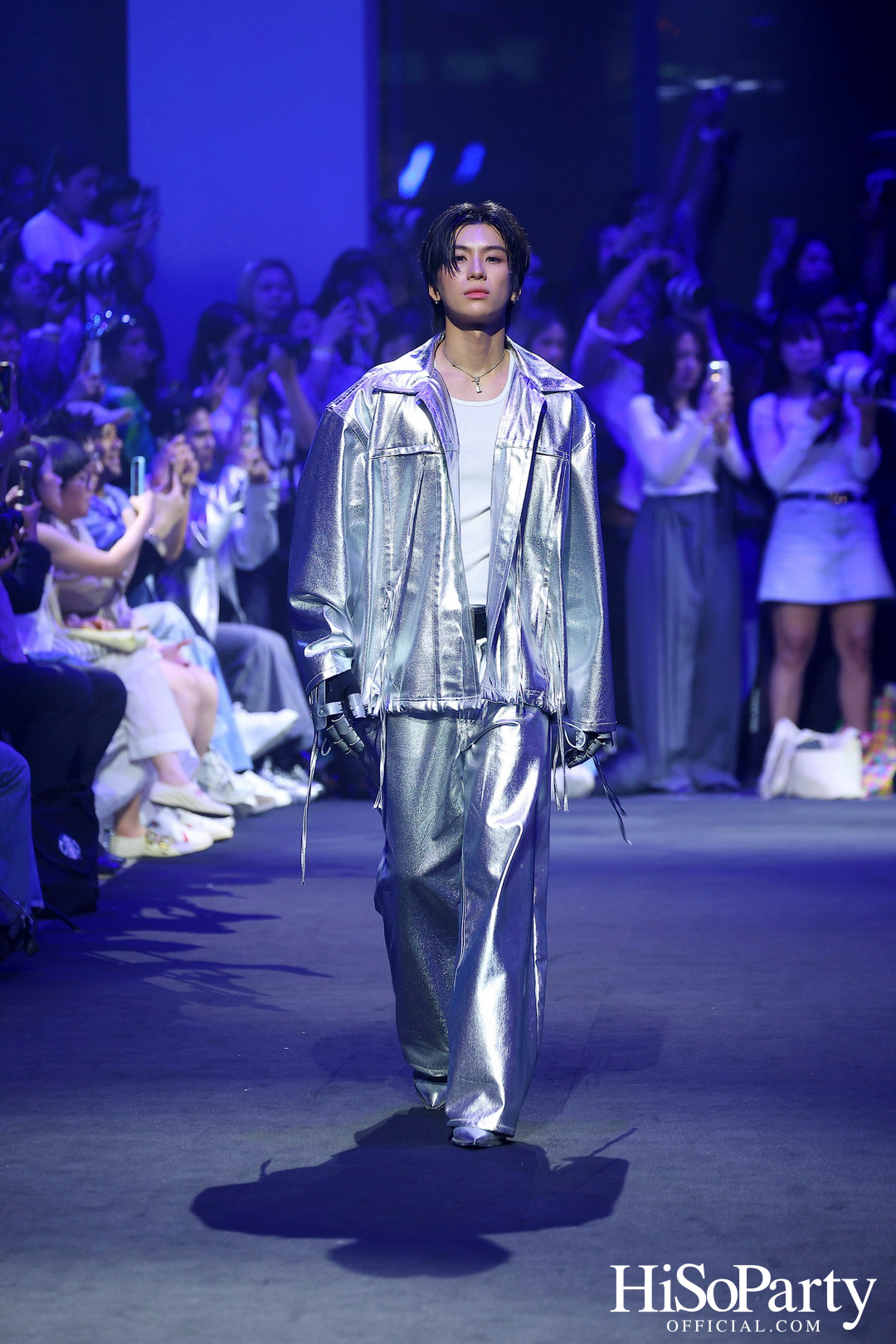  EM DISTRICT เปิดรันเวย์ ‘EMFASHIONICON EDGE’ ในคอนเซปต์ The Essence of Bangkok พร้อมเปิดฉากเดือน PRIDE