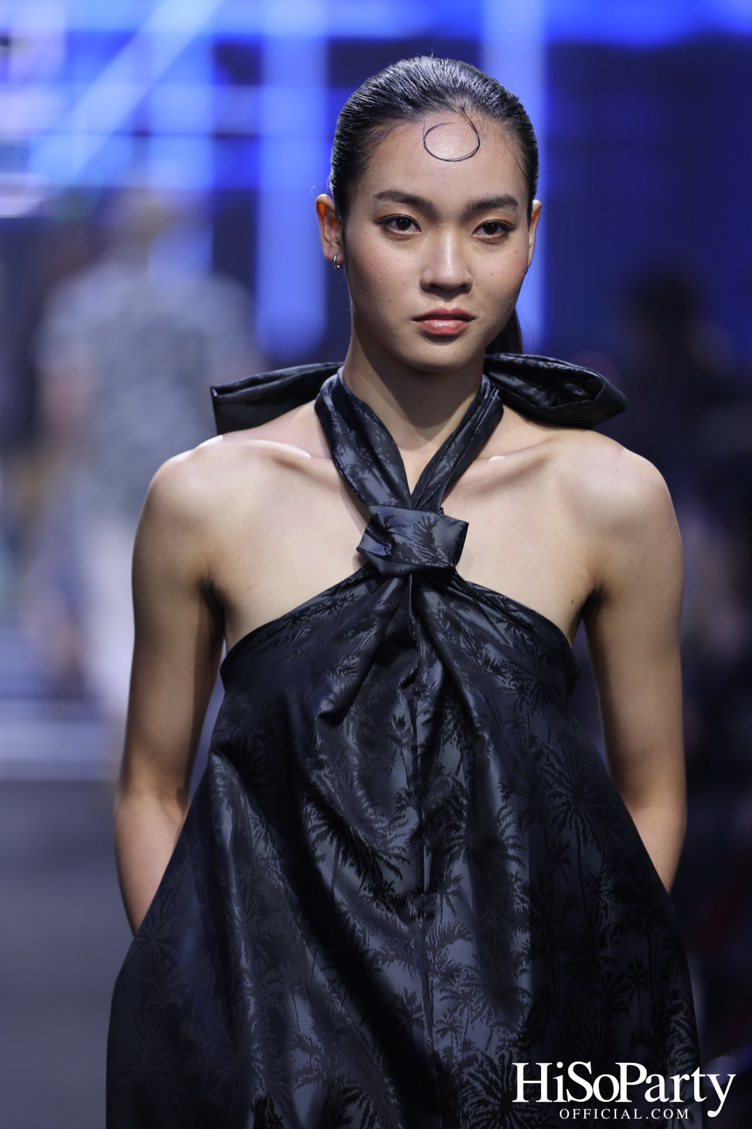  EM DISTRICT เปิดรันเวย์ ‘EMFASHIONICON EDGE’ ในคอนเซปต์ The Essence of Bangkok พร้อมเปิดฉากเดือน PRIDE