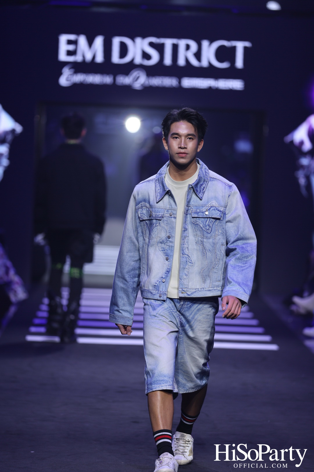  EM DISTRICT เปิดรันเวย์ ‘EMFASHIONICON EDGE’ ในคอนเซปต์ The Essence of Bangkok พร้อมเปิดฉากเดือน PRIDE