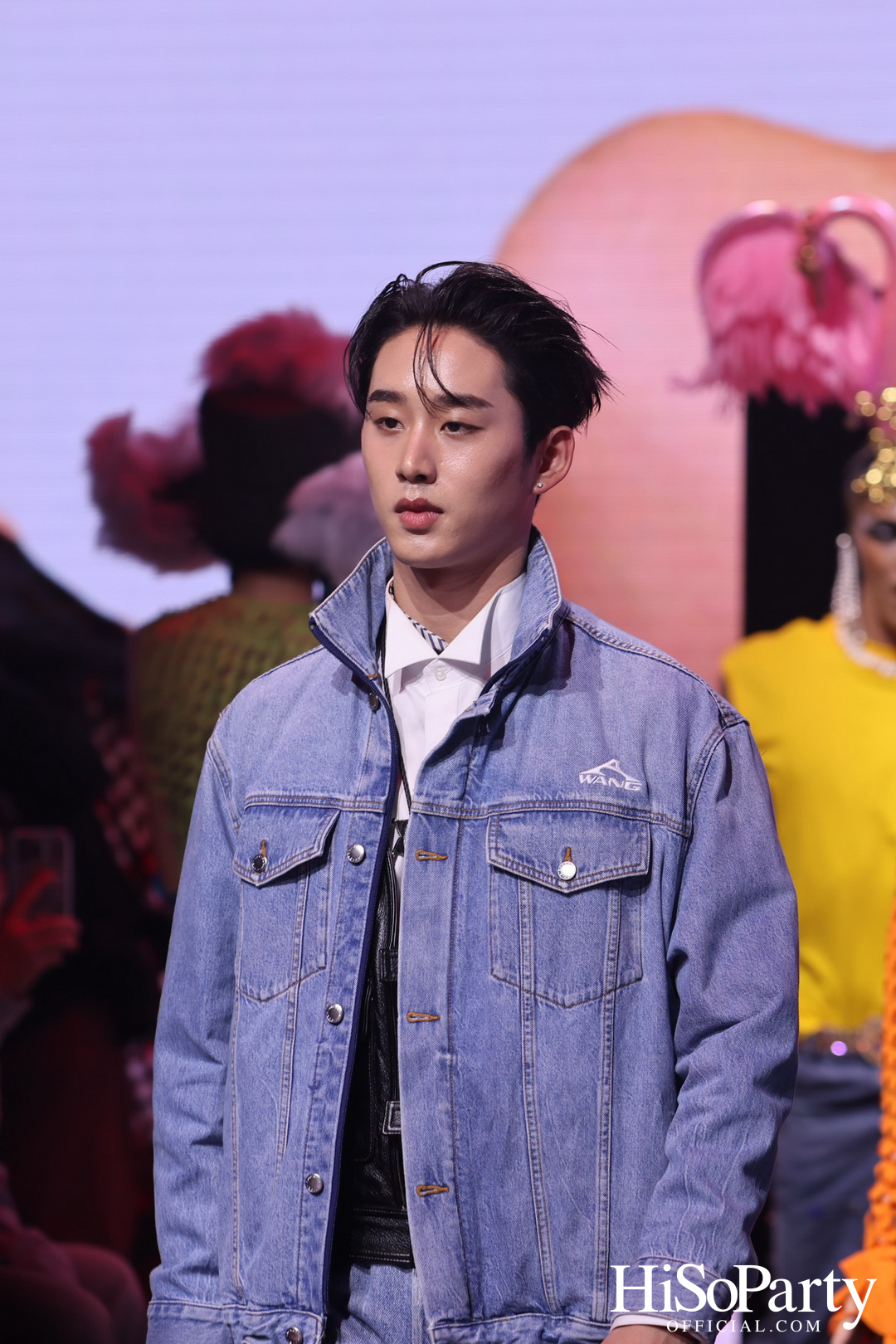  EM DISTRICT เปิดรันเวย์ ‘EMFASHIONICON EDGE’ ในคอนเซปต์ The Essence of Bangkok พร้อมเปิดฉากเดือน PRIDE