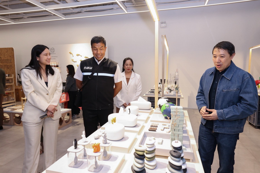 ห้างเซ็นทรัลและห้างโรบินสัน ชวนคนไทยร่วมแสดงพลังรักษ์โลกอย่างยั่งยืนในแคมเปญ ‘CENTRAL / ROBINSON LOVE THE EARTH 2025’