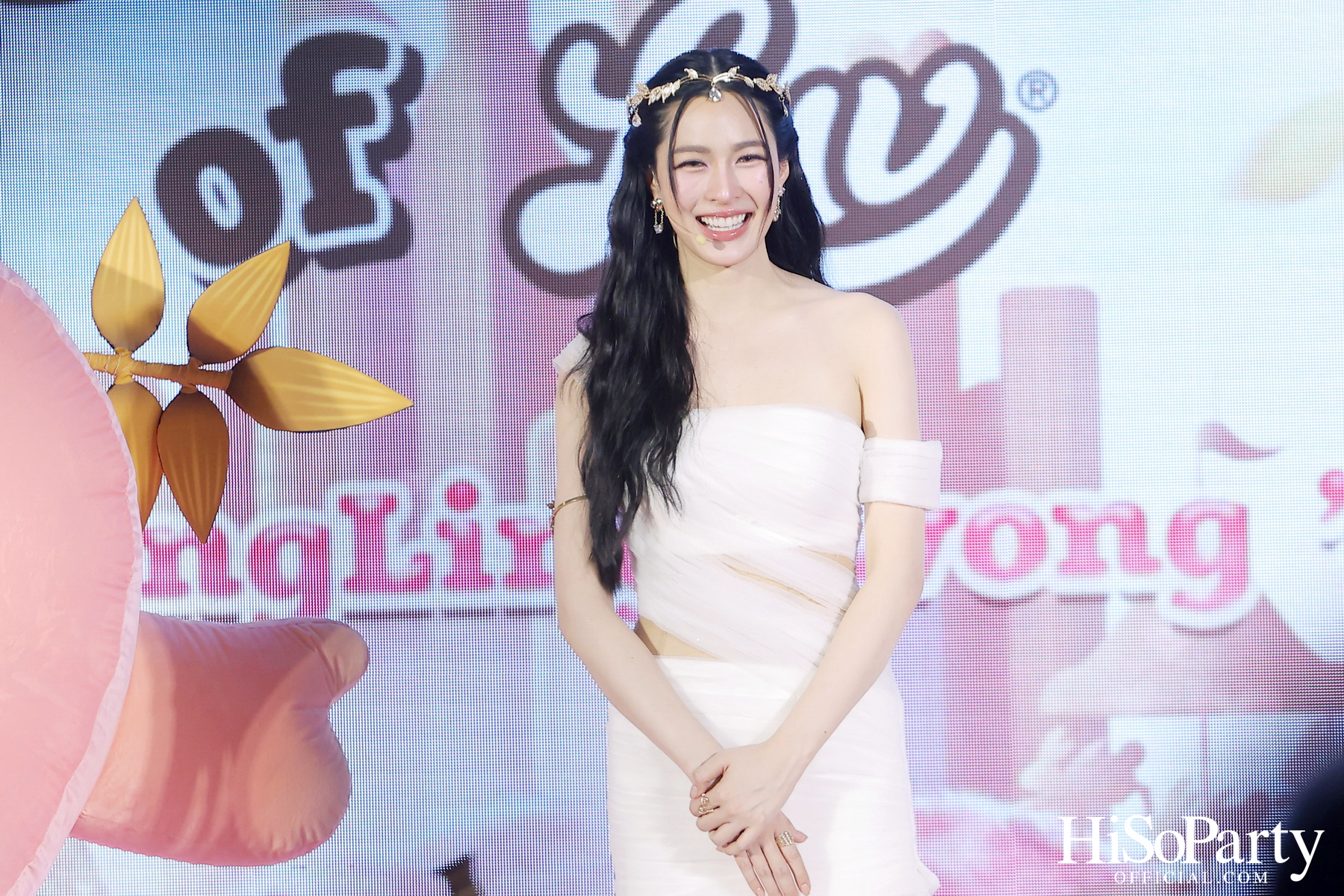 The Official Launch of LUV Oat Milk Thailand and Best Friend of LUV ‘LingLing Kwong’