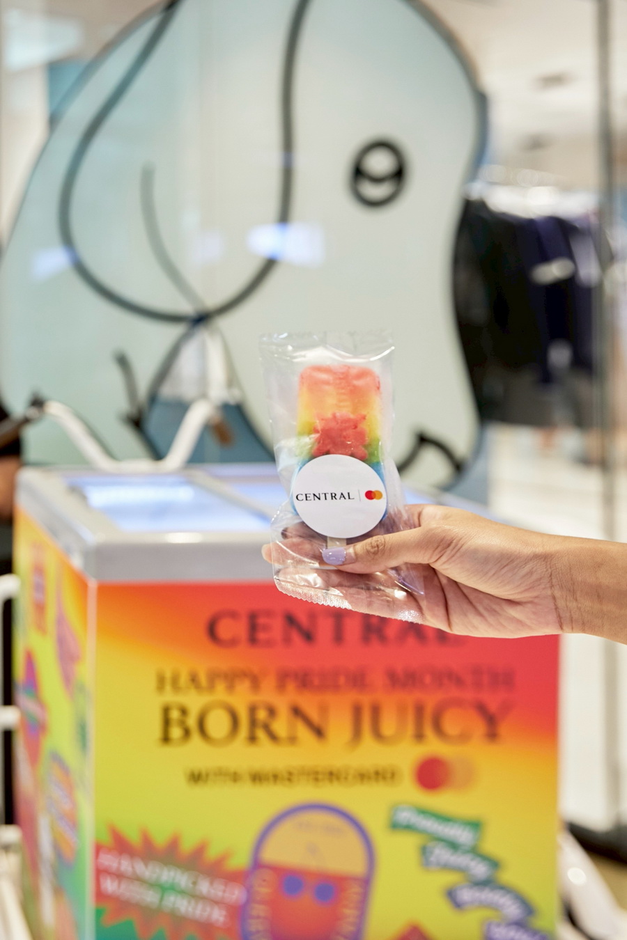 Central Pride Month 2025 ห้างเซ็นทรัล จุดพลังแห่งความหลากหลายทั่วไทย พร้อมเฉลิมฉลอง ‘Pride Month’ ด้วยกิจกรรมสุดคัลเลอร์ฟูล