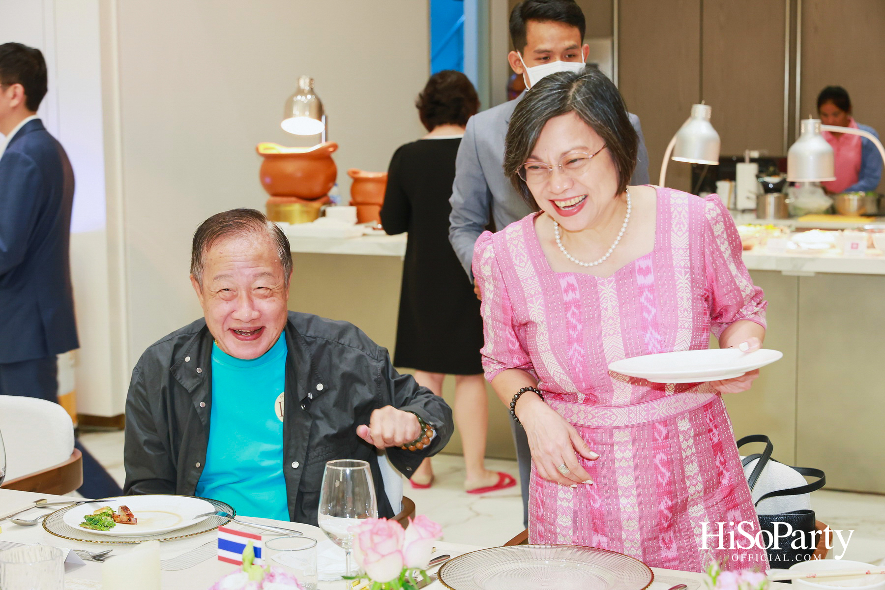 ครอบครัวลีโอณีโอ-มหากิจศิริ จัดงานเลี้ยงรับรองเอกอัครราชทูตฟิลิปปินส์ ท่ามกลางบรรยากาศอบอุ่น