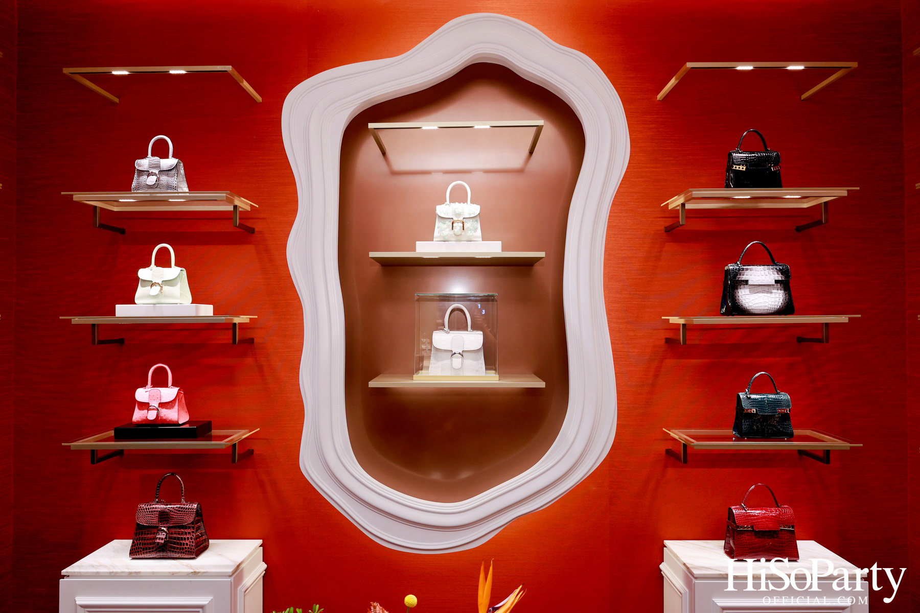 Delvaux เปิดตัวคอลเลกชัน ‘Le Pin Twist’ อย่างเอ็กซ์คลูซีฟ ณ สยามพารากอน