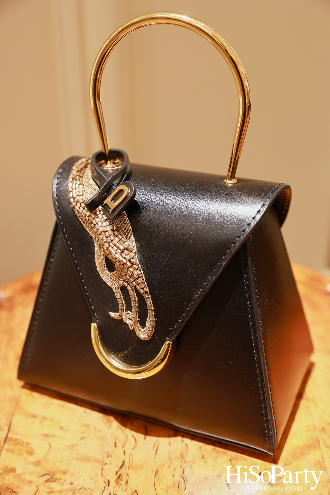Delvaux เปิดตัวคอลเลกชัน ‘Le Pin Twist’ อย่างเอ็กซ์คลูซีฟ ณ สยามพารากอน