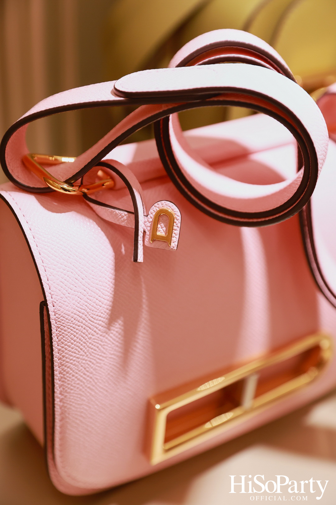 Delvaux เปิดตัวคอลเลกชัน ‘Le Pin Twist’ อย่างเอ็กซ์คลูซีฟ ณ สยามพารากอน