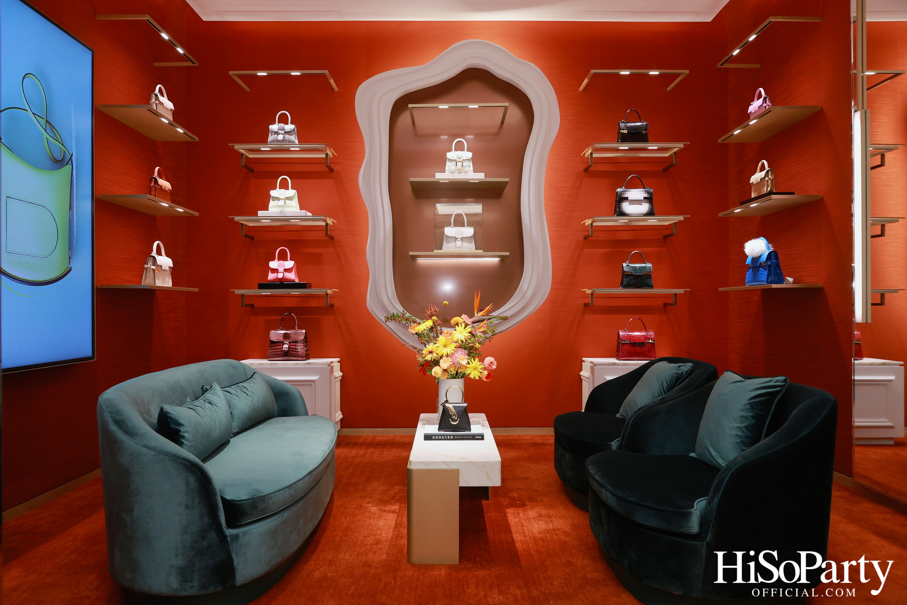 Delvaux เปิดตัวคอลเลกชัน ‘Le Pin Twist’ อย่างเอ็กซ์คลูซีฟ ณ สยามพารากอน