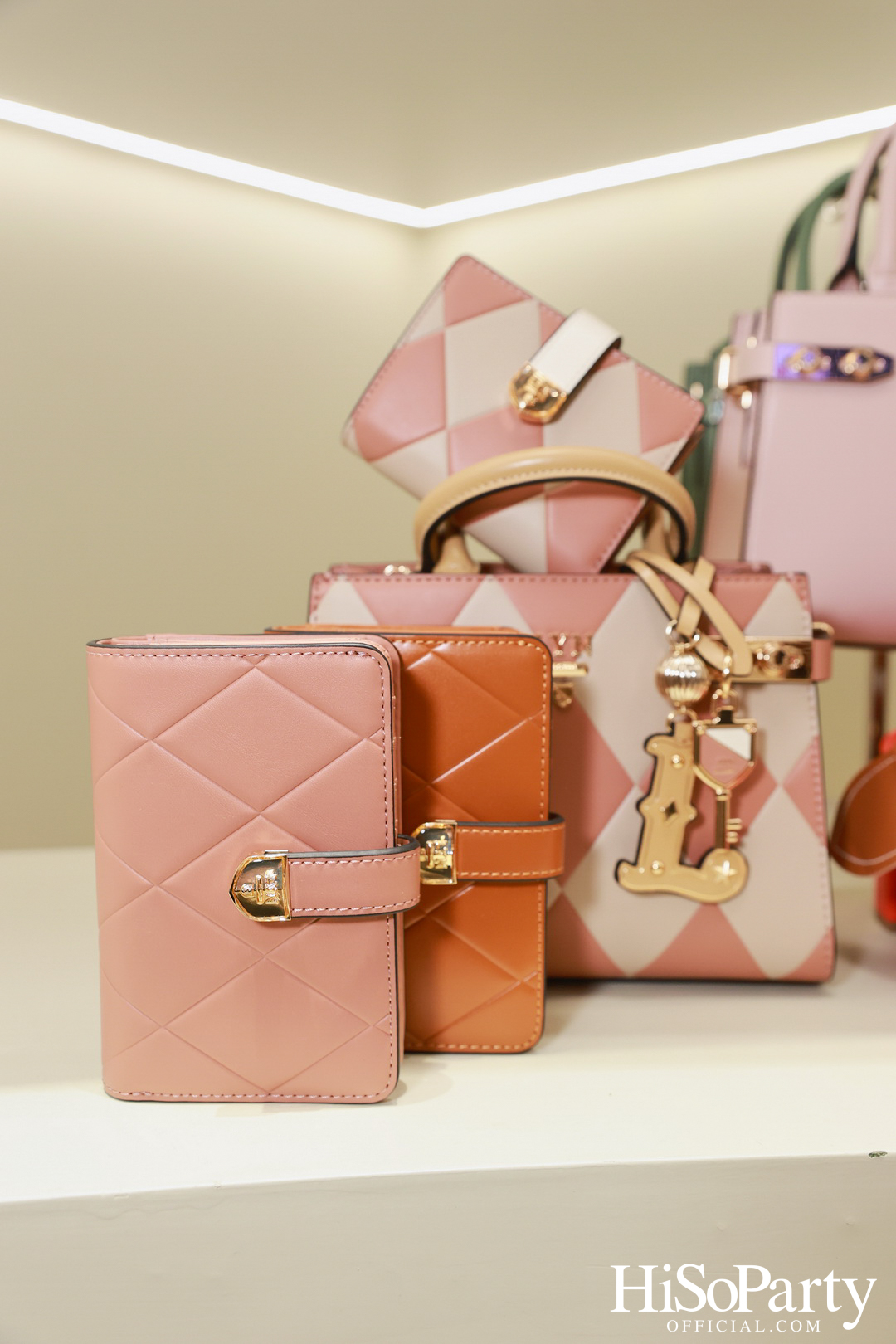 LYN เปิดตัวแคมเปญ ‘It’s a Bow Day’ ดึง โบว์ – เมลดา ถ่ายทอดเสน่ห์ผู้หญิงยุคใหม่ ต้อนรับ Fall 2025