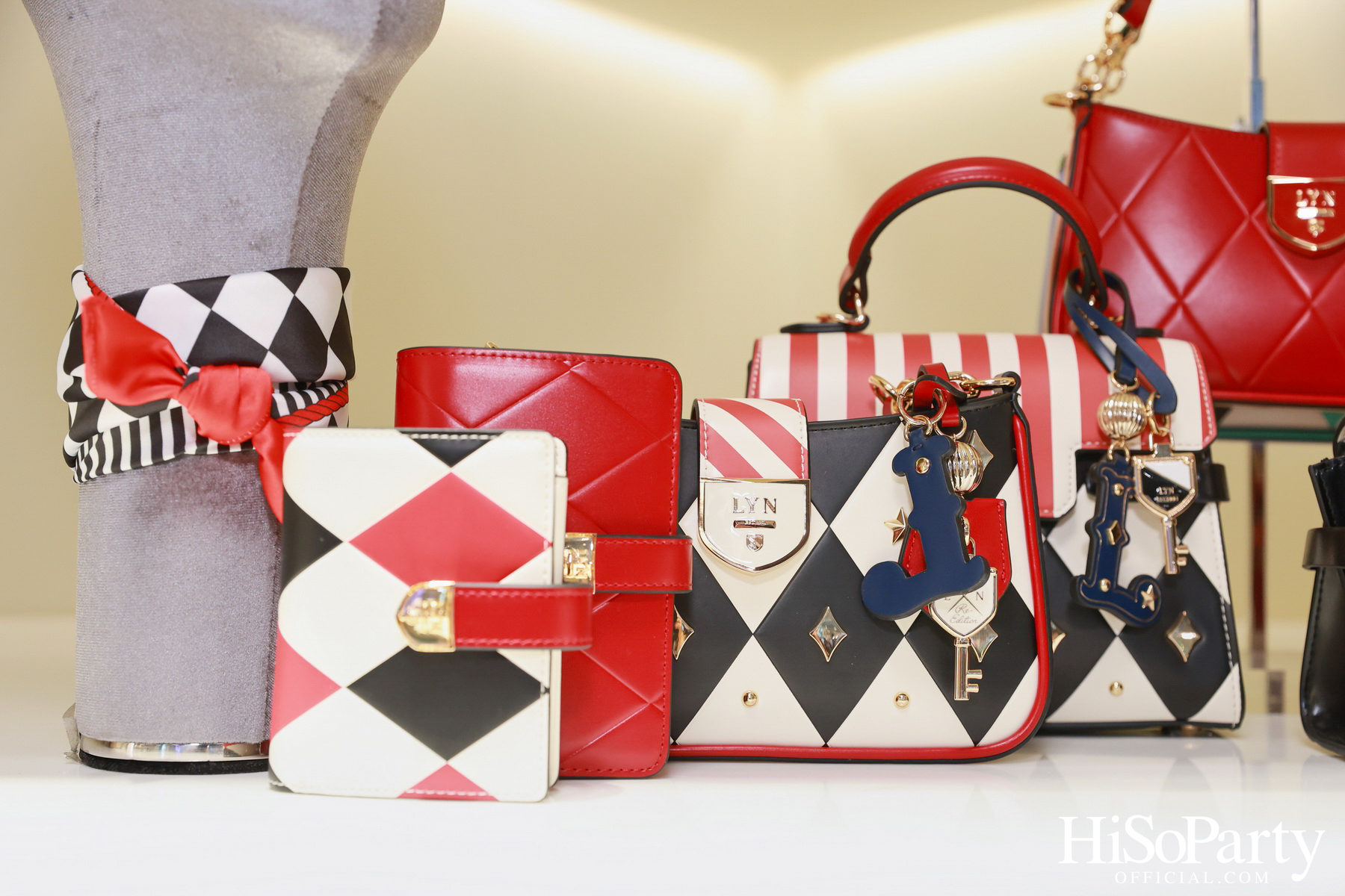 LYN เปิดตัวแคมเปญ ‘It’s a Bow Day’ ดึง โบว์ – เมลดา ถ่ายทอดเสน่ห์ผู้หญิงยุคใหม่ ต้อนรับ Fall 2025