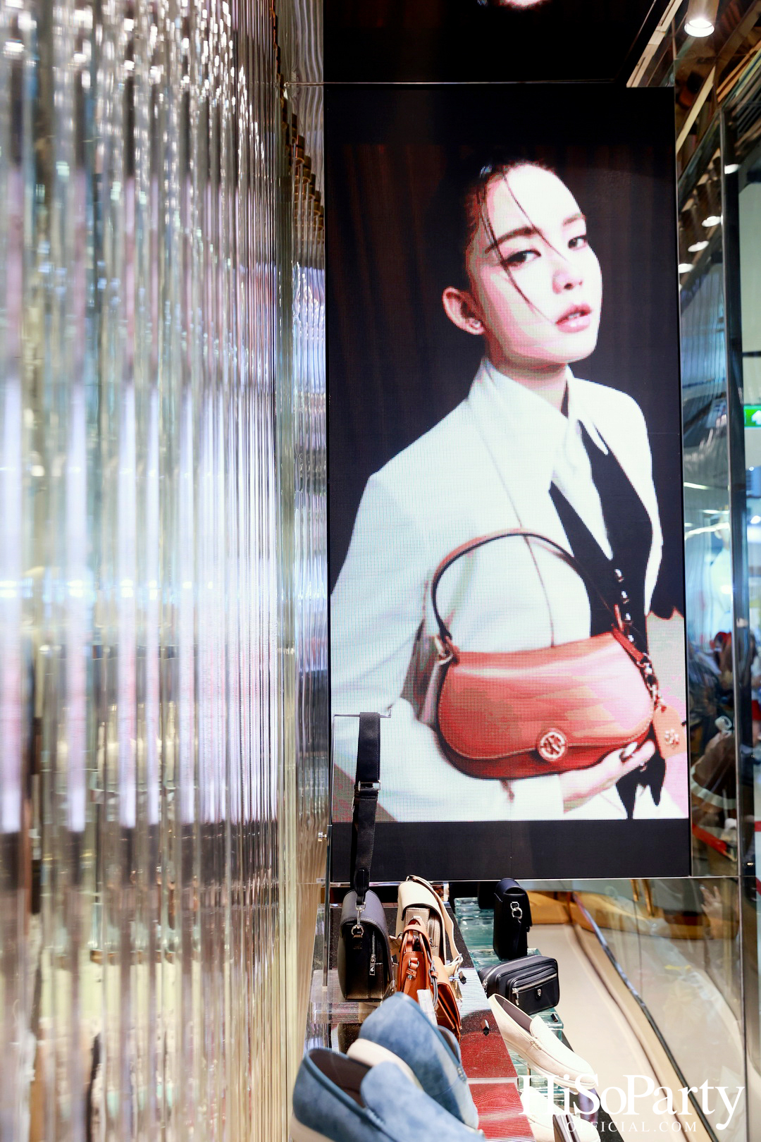 LYN เปิดตัวแคมเปญ ‘It’s a Bow Day’ ดึง โบว์ – เมลดา ถ่ายทอดเสน่ห์ผู้หญิงยุคใหม่ ต้อนรับ Fall 2025