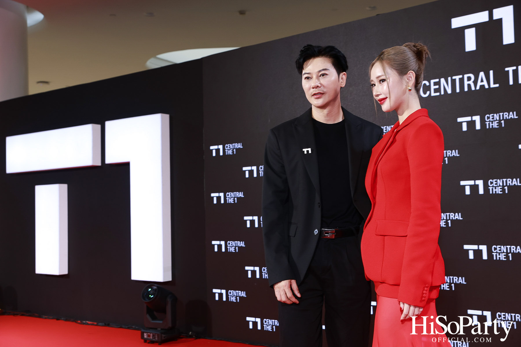 เซ็นทรัล เดอะวัน เปิดตัวภาพลักษณ์แบรนด์และบัตรเครดิตโฉมใหม่ พร้อมหนังโฆษณาโดย นวพล ธำรงรัตนฤทธิ์ และนักแสดงรุ่นใหม่ เจนเย่-เมธิกา