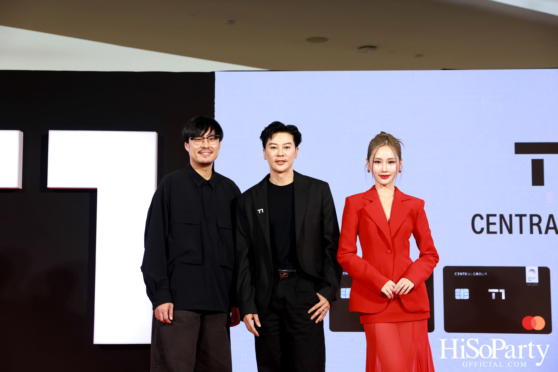 เซ็นทรัล เดอะวัน เปิดตัวภาพลักษณ์แบรนด์และบัตรเครดิตโฉมใหม่ พร้อมหนังโฆษณาโดย นวพล ธำรงรัตนฤทธิ์ และนักแสดงรุ่นใหม่ เจนเย่-เมธิกา