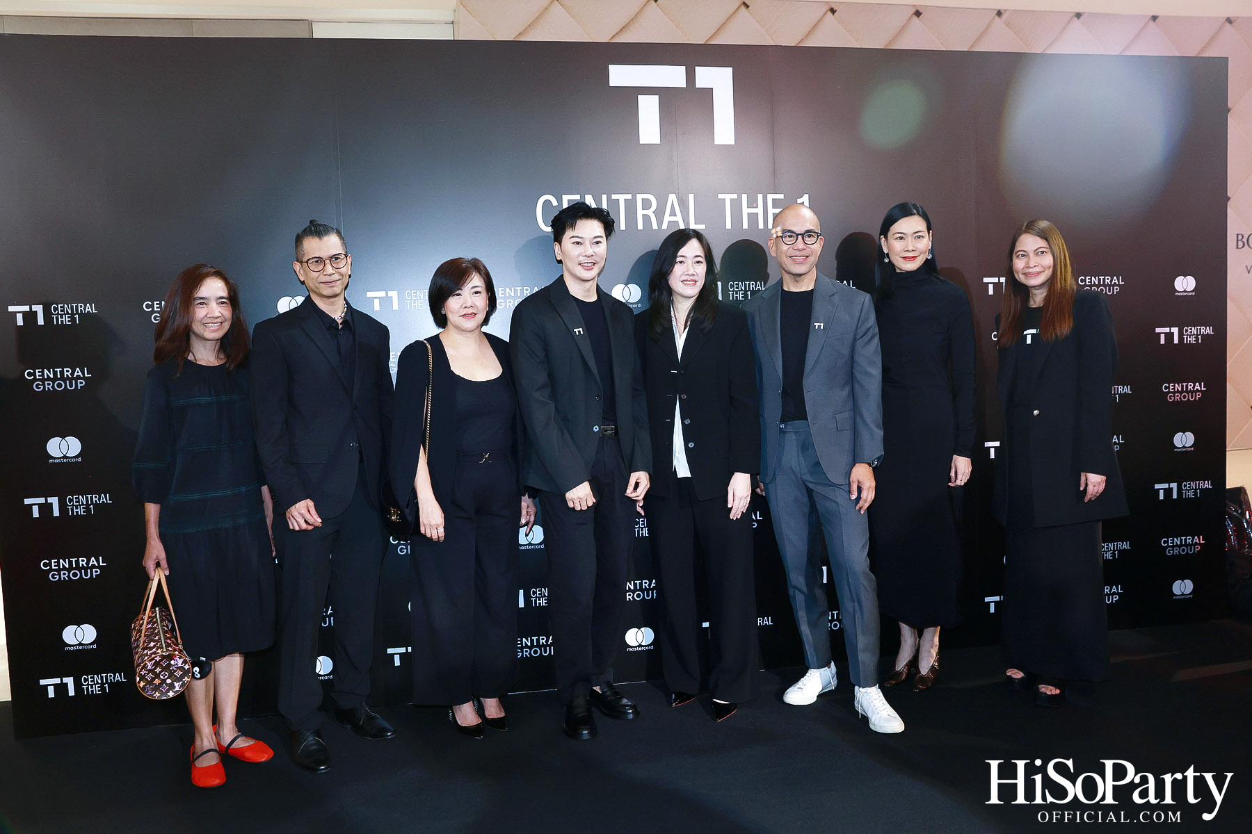 เซ็นทรัล เดอะวัน เปิดตัวภาพลักษณ์แบรนด์และบัตรเครดิตโฉมใหม่ พร้อมหนังโฆษณาโดย นวพล ธำรงรัตนฤทธิ์ และนักแสดงรุ่นใหม่ เจนเย่-เมธิกา