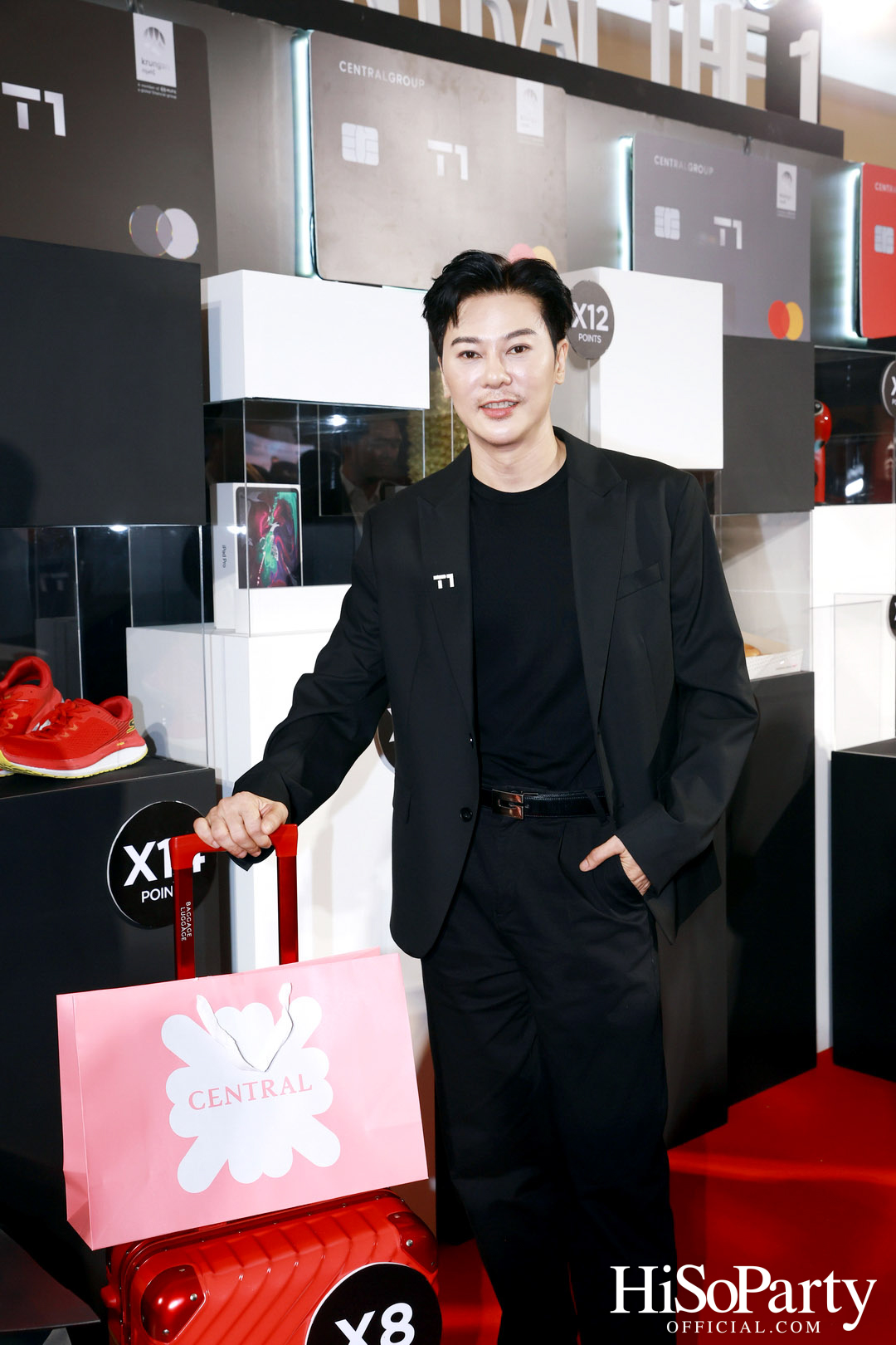 เซ็นทรัล เดอะวัน เปิดตัวภาพลักษณ์แบรนด์และบัตรเครดิตโฉมใหม่ พร้อมหนังโฆษณาโดย นวพล ธำรงรัตนฤทธิ์ และนักแสดงรุ่นใหม่ เจนเย่-เมธิกา