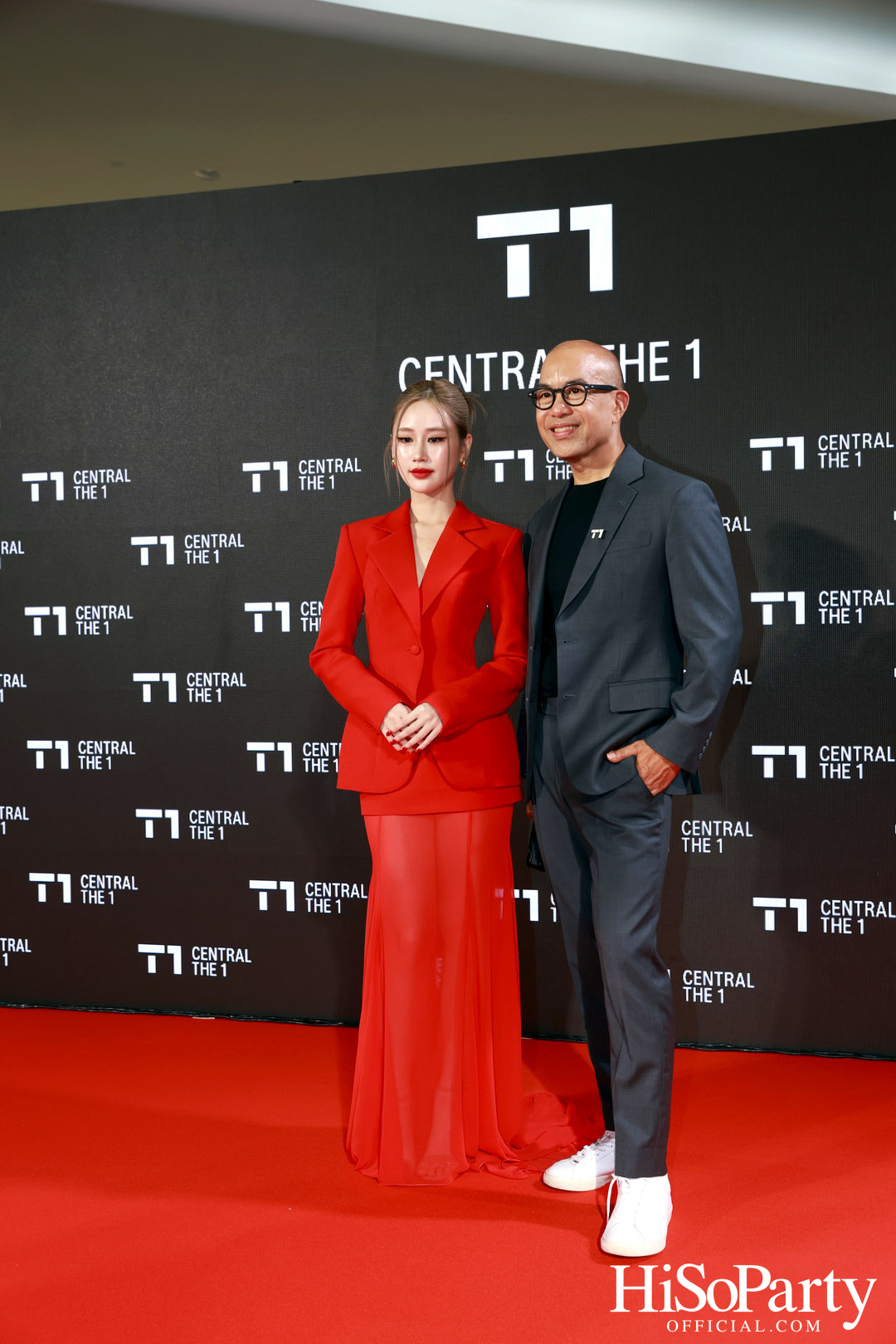 เซ็นทรัล เดอะวัน เปิดตัวภาพลักษณ์แบรนด์และบัตรเครดิตโฉมใหม่ พร้อมหนังโฆษณาโดย นวพล ธำรงรัตนฤทธิ์ และนักแสดงรุ่นใหม่ เจนเย่-เมธิกา