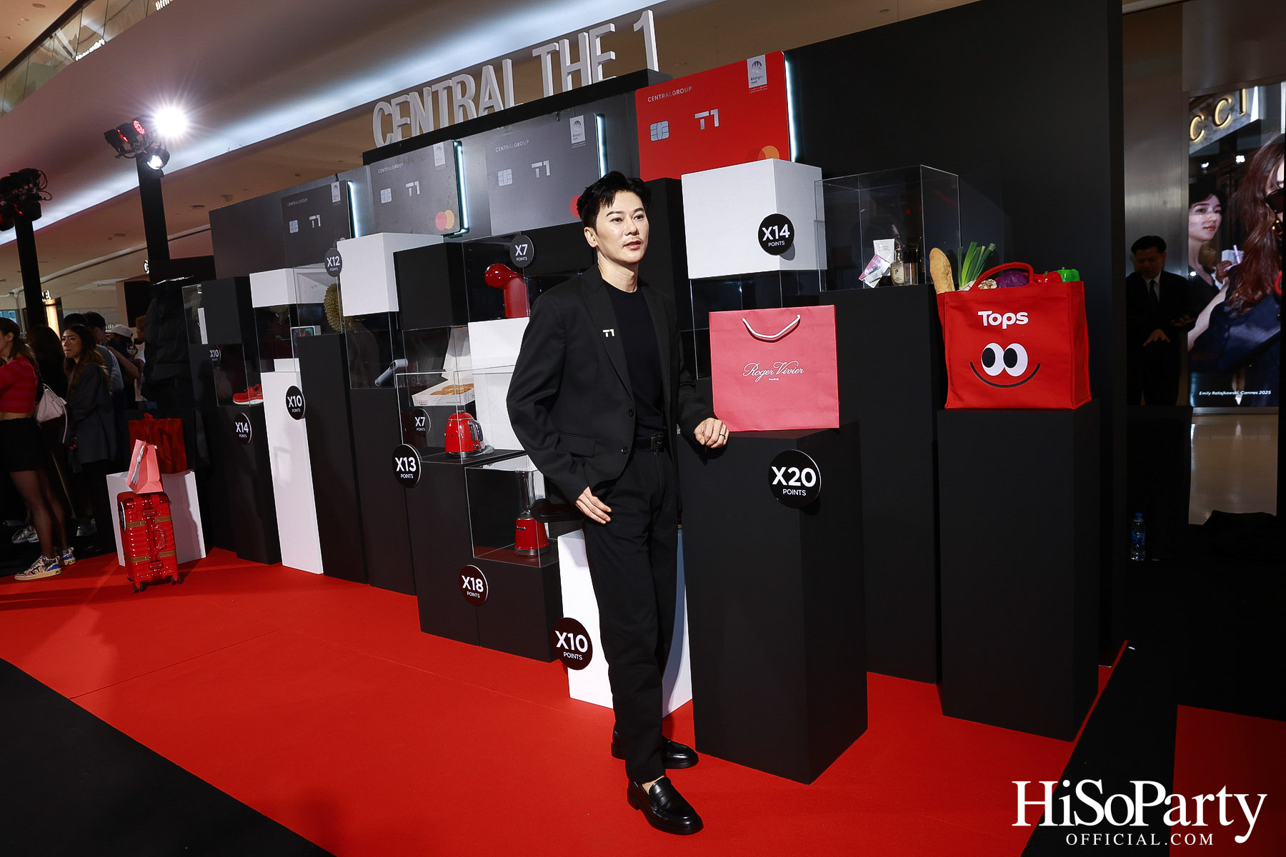 เซ็นทรัล เดอะวัน เปิดตัวภาพลักษณ์แบรนด์และบัตรเครดิตโฉมใหม่ พร้อมหนังโฆษณาโดย นวพล ธำรงรัตนฤทธิ์ และนักแสดงรุ่นใหม่ เจนเย่-เมธิกา