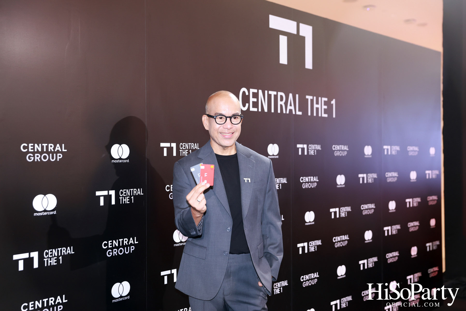 เซ็นทรัล เดอะวัน เปิดตัวภาพลักษณ์แบรนด์และบัตรเครดิตโฉมใหม่ พร้อมหนังโฆษณาโดย นวพล ธำรงรัตนฤทธิ์ และนักแสดงรุ่นใหม่ เจนเย่-เมธิกา