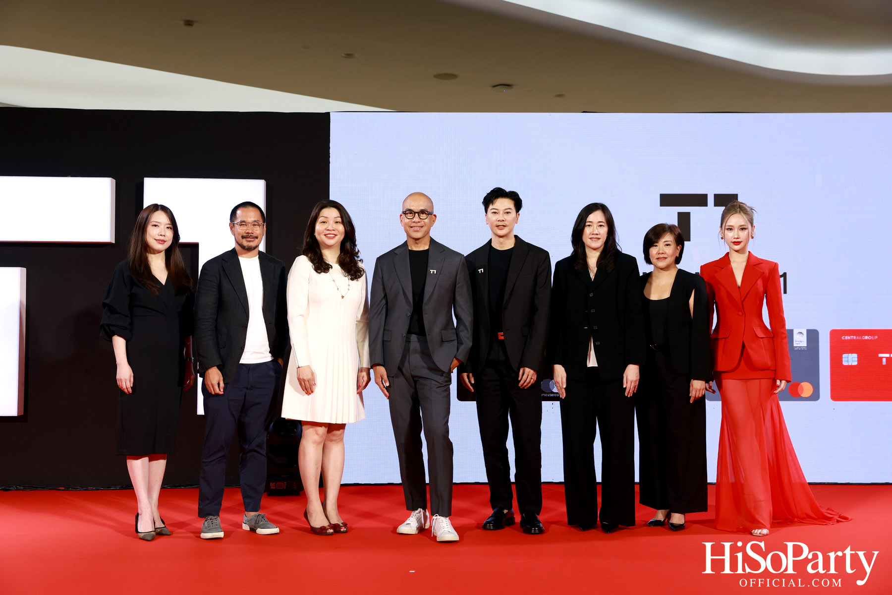 เซ็นทรัล เดอะวัน เปิดตัวภาพลักษณ์แบรนด์และบัตรเครดิตโฉมใหม่ พร้อมหนังโฆษณาโดย นวพล ธำรงรัตนฤทธิ์ และนักแสดงรุ่นใหม่ เจนเย่-เมธิกา