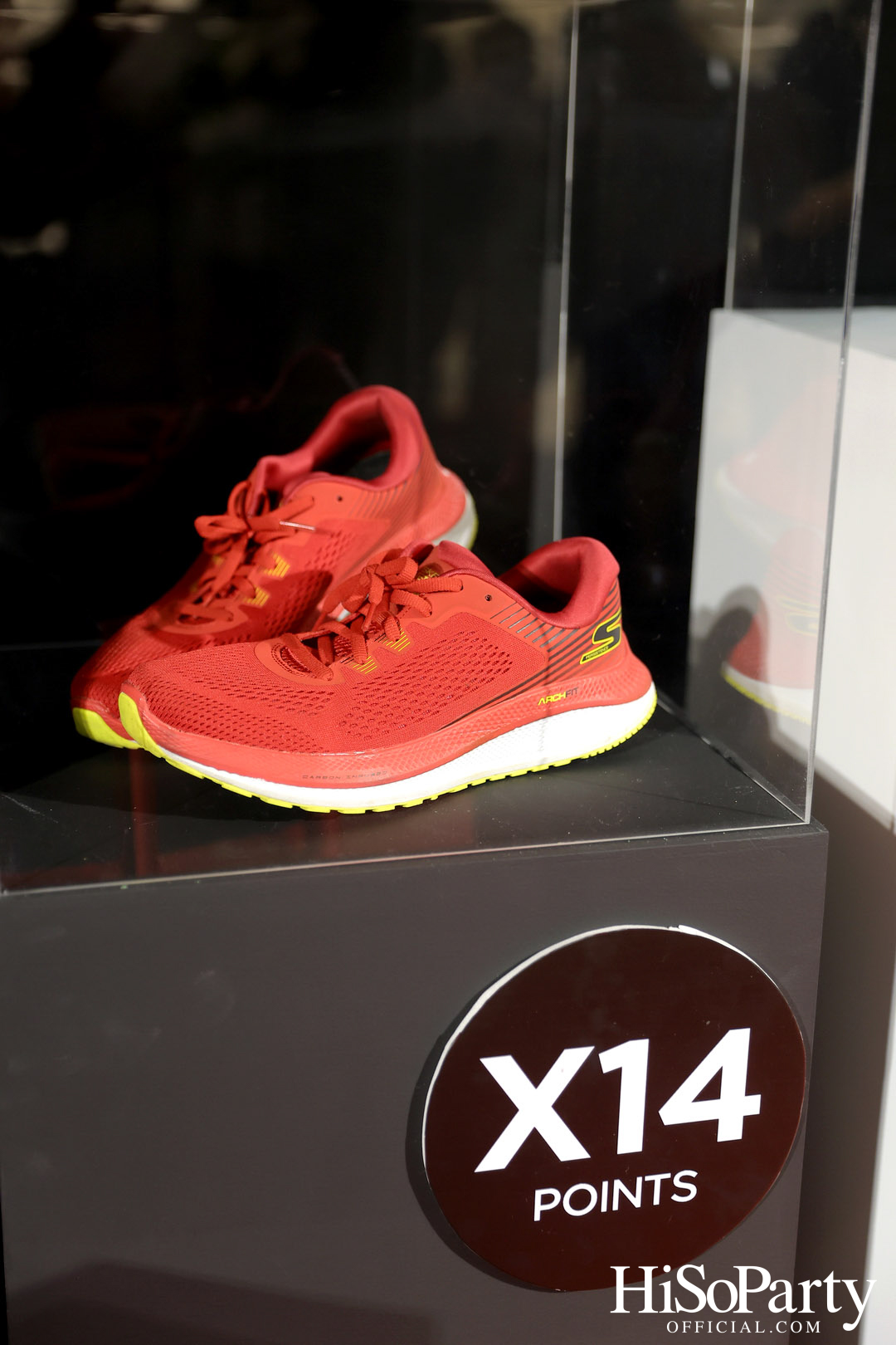 เซ็นทรัล เดอะวัน เปิดตัวภาพลักษณ์แบรนด์และบัตรเครดิตโฉมใหม่ พร้อมหนังโฆษณาโดย นวพล ธำรงรัตนฤทธิ์ และนักแสดงรุ่นใหม่ เจนเย่-เมธิกา