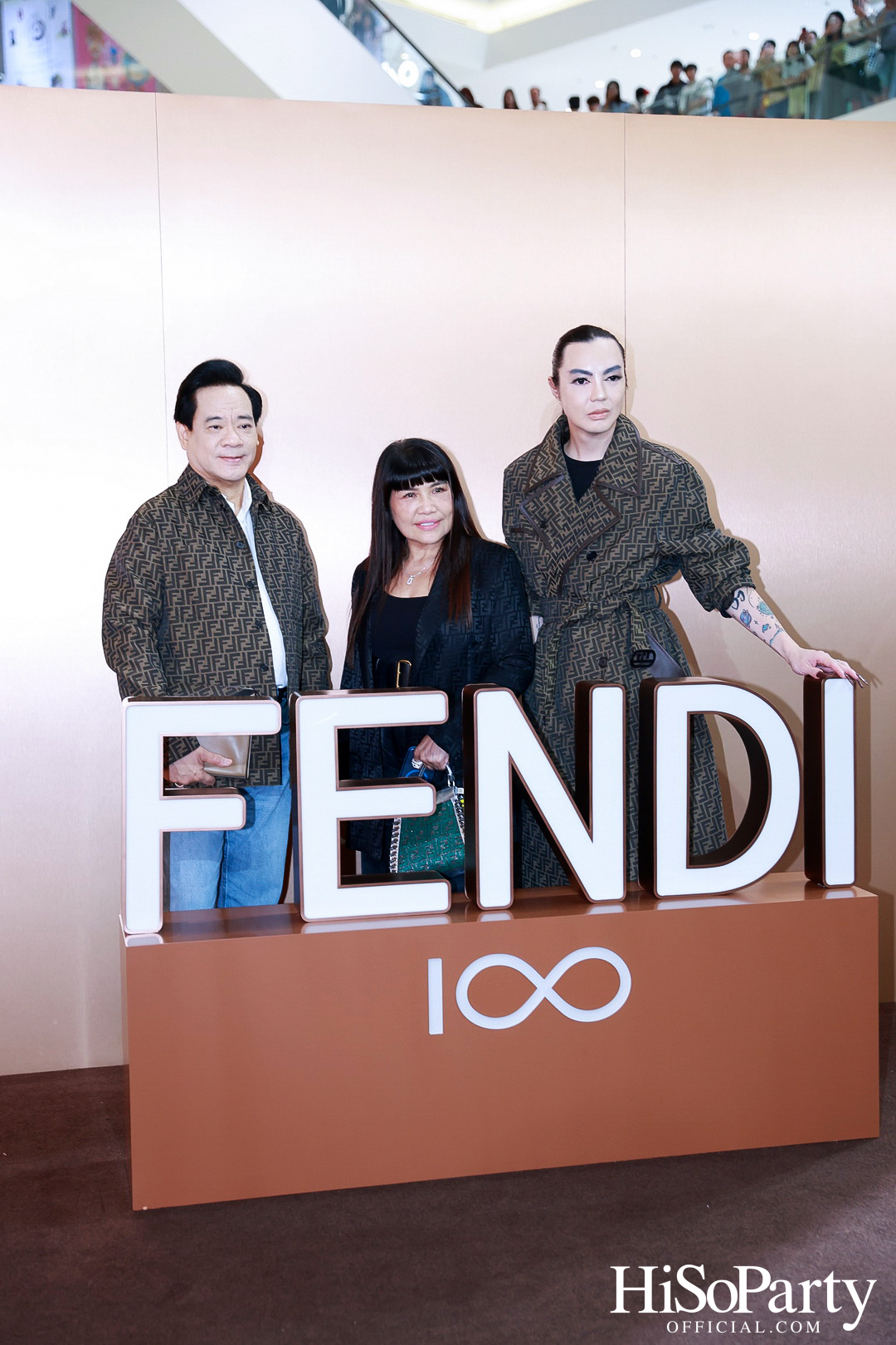 FENDI เปิดบูติกแห่งใหม่ ณ ICONSIAM พร้อมจัดงานค็อกเทลปาร์ตี้สุดเอ็กซ์คลูซีฟ เปิดตัวคอลเลกชัน Fall/Winter 2025-26 ครั้งแรกในไทย