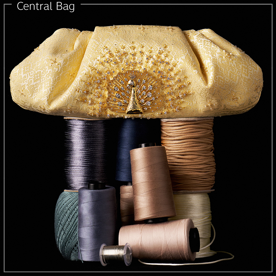 แบรนด์ SIRIVANNAVARI ร่วมกับ ICONCRAFT รังสรรค์คอลเลกชันกระเป๋าผ้าไหมไทยประจำปี ‘S’CRAFT: Craftsmanship 2025’