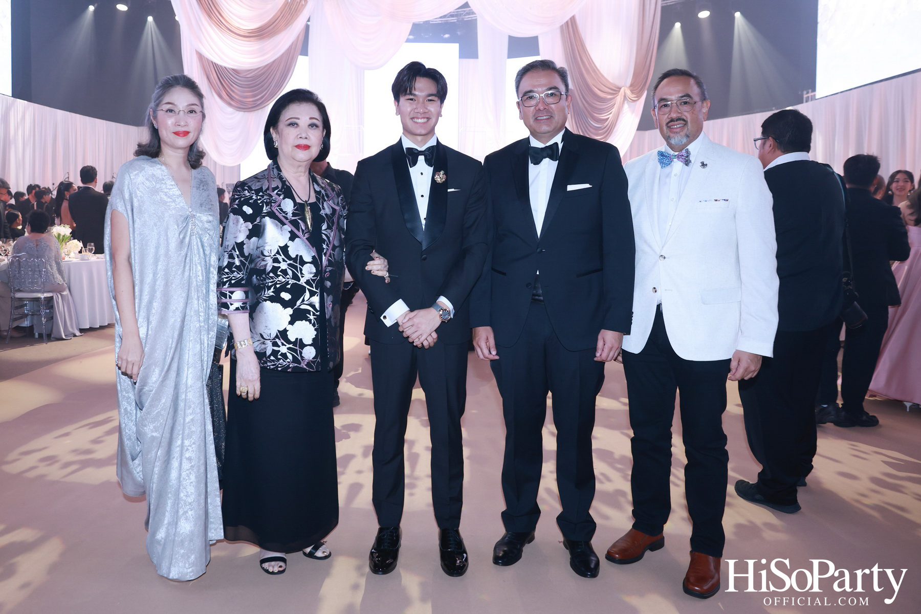 EM DISTRICT เนรมิตค่ำคืนสุดสง่างาม ‘LA BELLE et LE BEAU 2025’ เปิดตัว 15 หนุ่มสาว GEN Z ที่มากด้วยความสามารถ และแพชชั่น