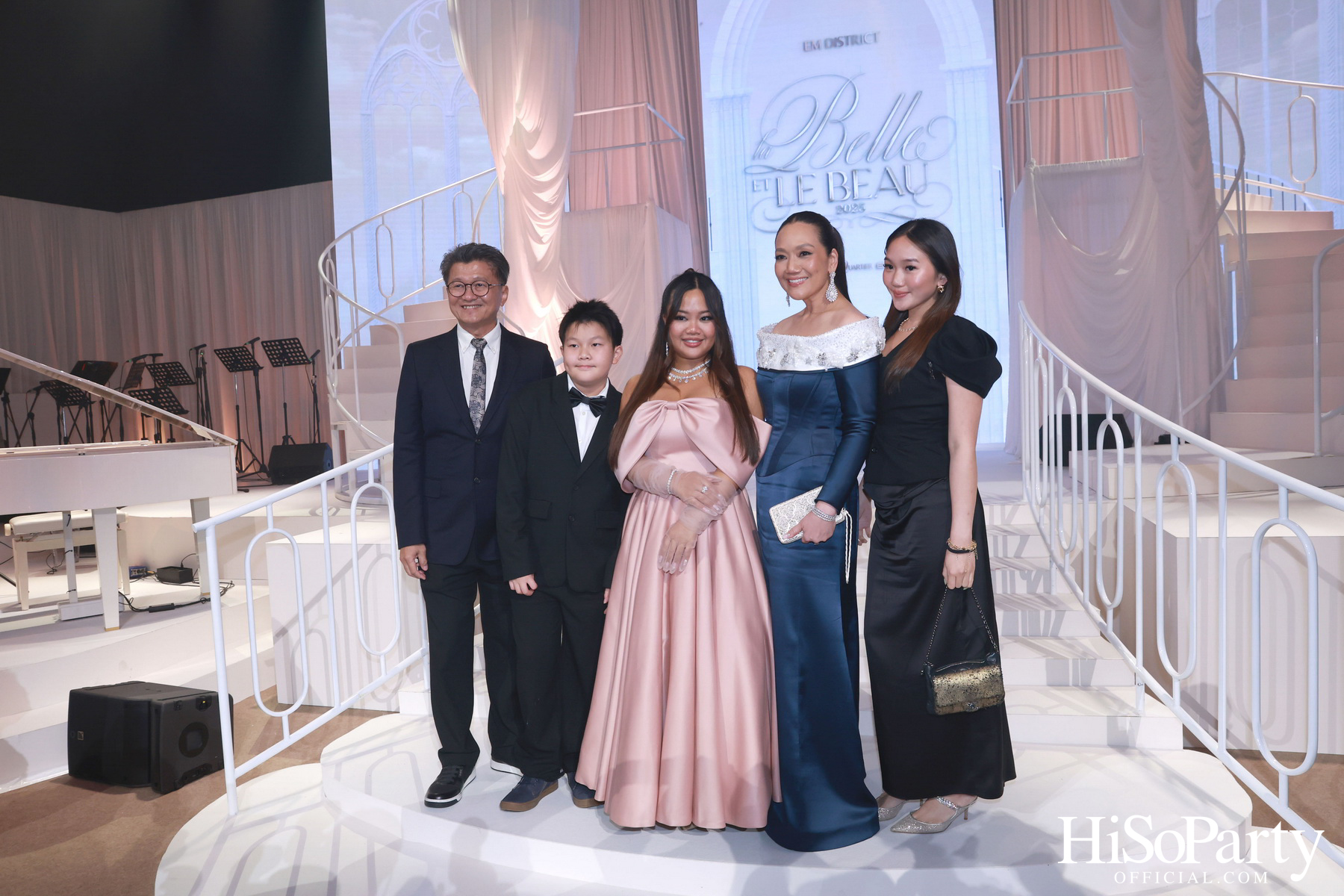 EM DISTRICT เนรมิตค่ำคืนสุดสง่างาม ‘LA BELLE et LE BEAU 2025’ เปิดตัว 15 หนุ่มสาว GEN Z ที่มากด้วยความสามารถ และแพชชั่น