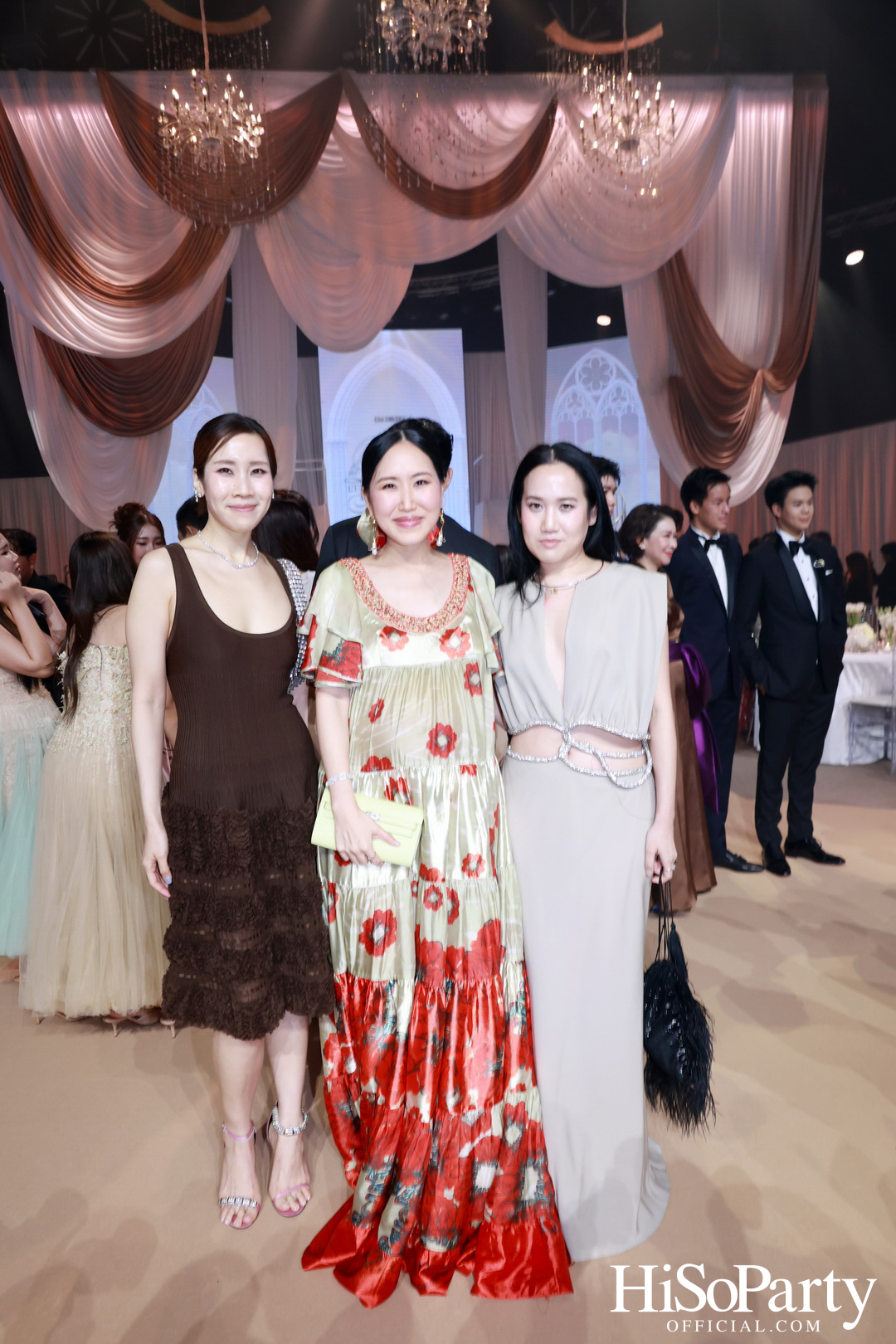 EM DISTRICT เนรมิตค่ำคืนสุดสง่างาม ‘LA BELLE et LE BEAU 2025’ เปิดตัว 15 หนุ่มสาว GEN Z ที่มากด้วยความสามารถ และแพชชั่น