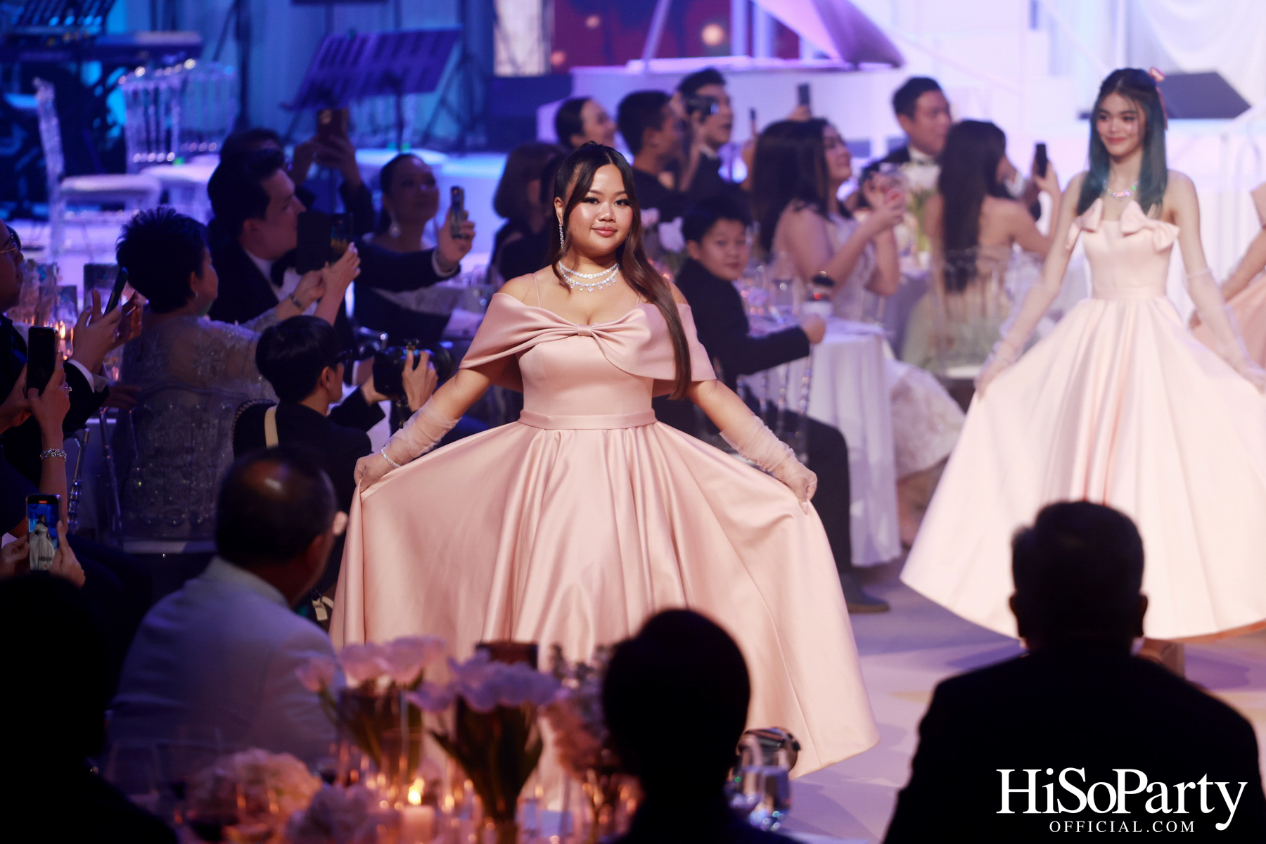 EM DISTRICT เนรมิตค่ำคืนสุดสง่างาม ‘LA BELLE et LE BEAU 2025’ เปิดตัว 15 หนุ่มสาว GEN Z ที่มากด้วยความสามารถ และแพชชั่น